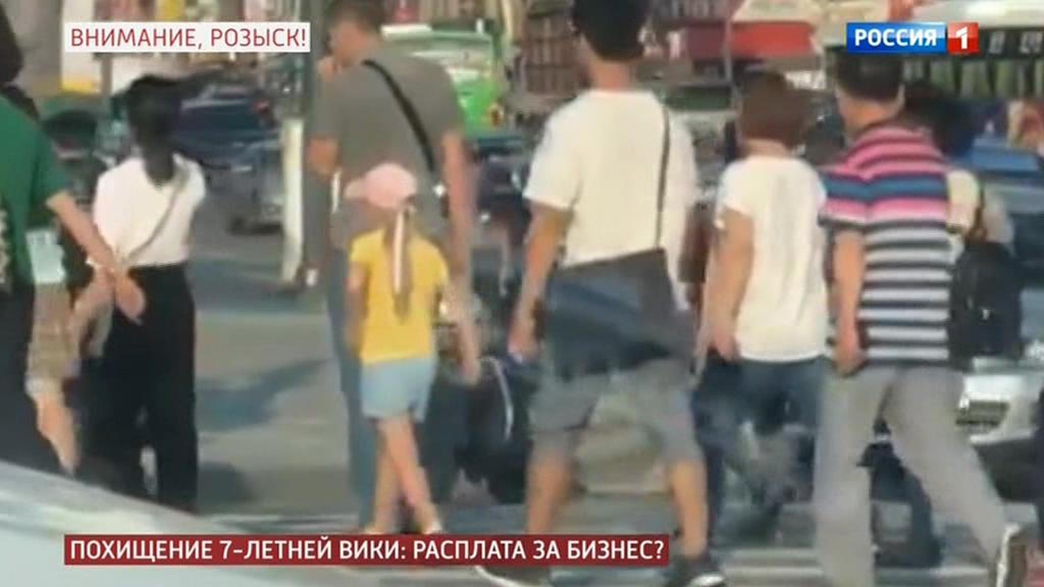 Олеся Смирнова: "Дочку запомнили в аэропорту – она плакала"