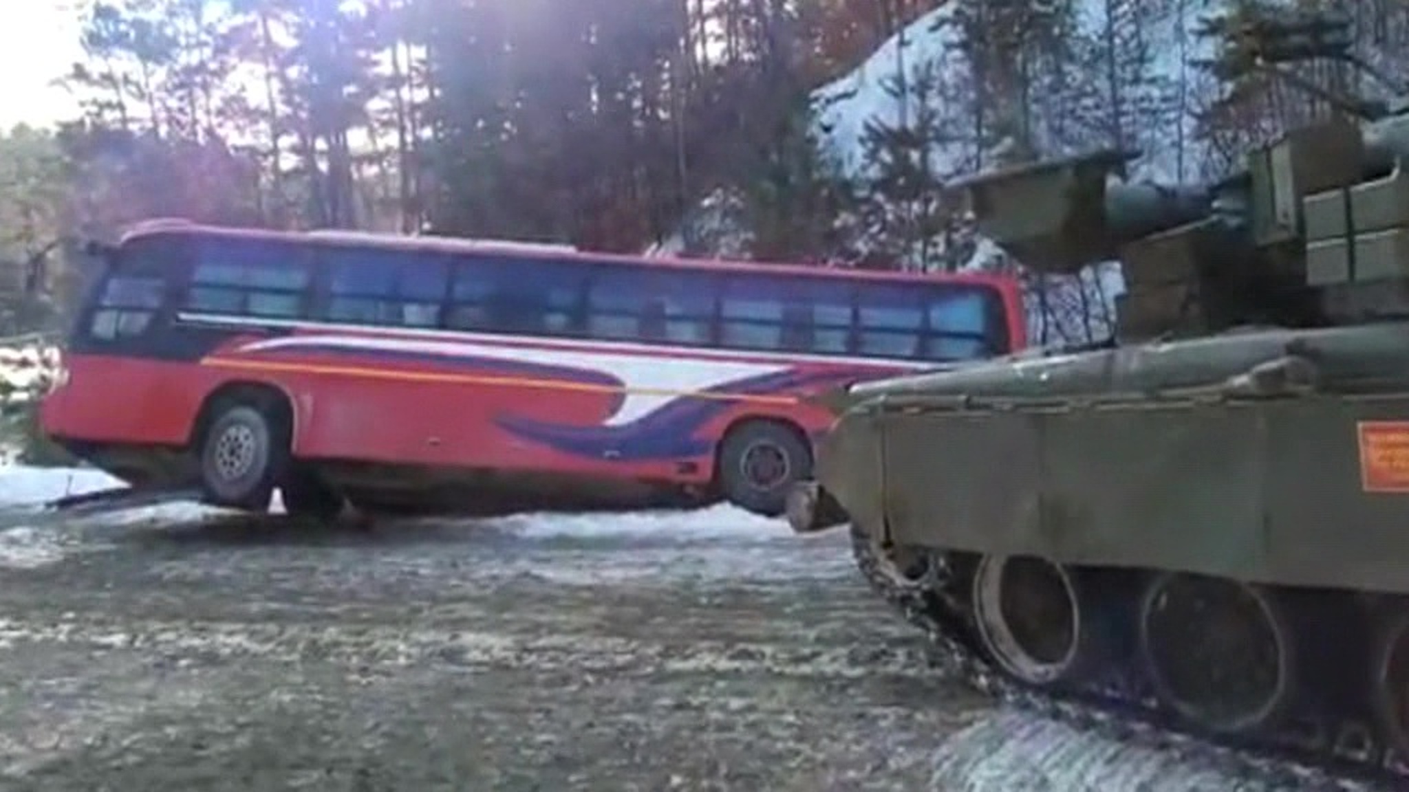 Благовещенск превратился в большой каток после дождя