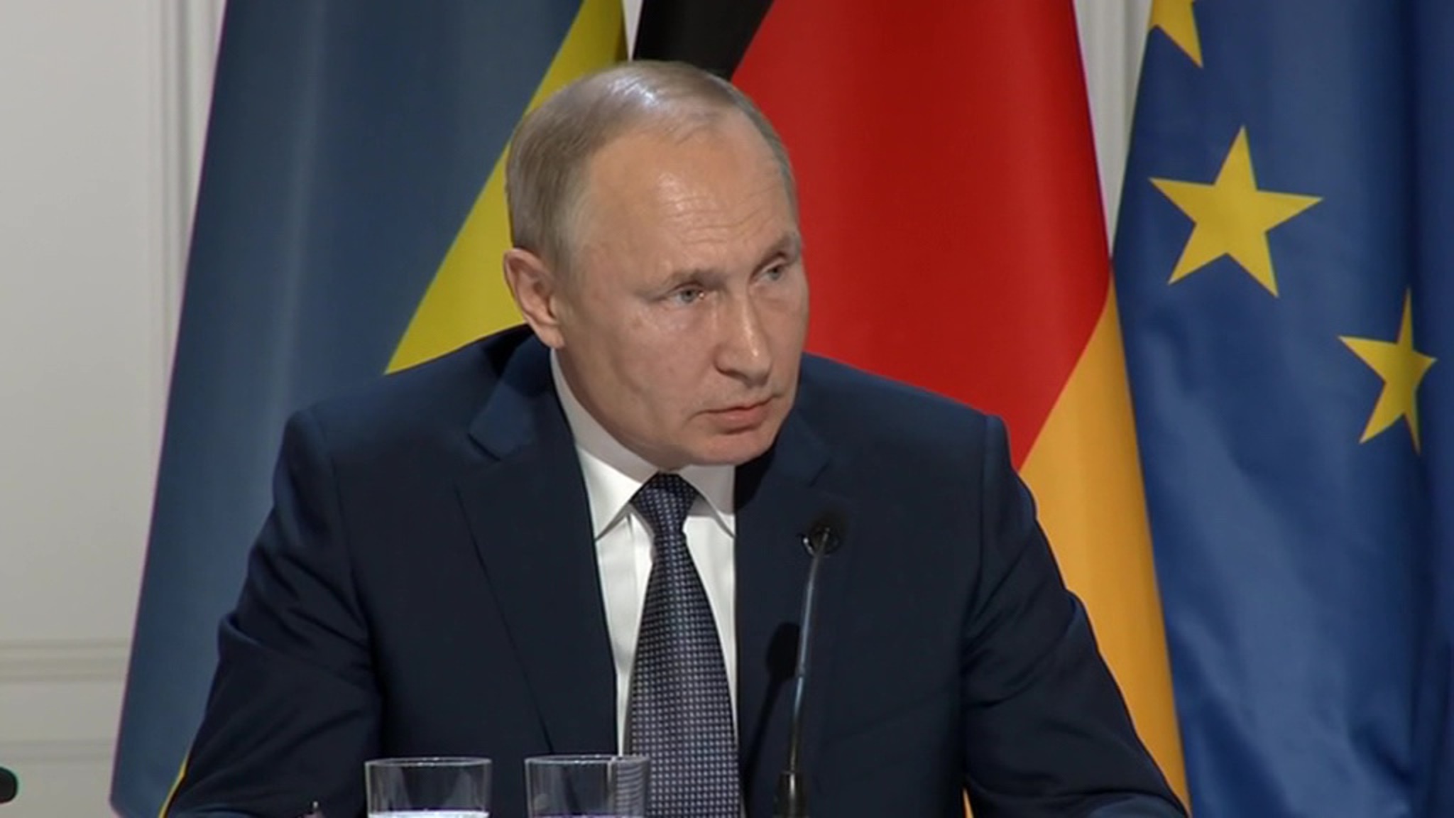 Путин считает решение WADA по России политическим