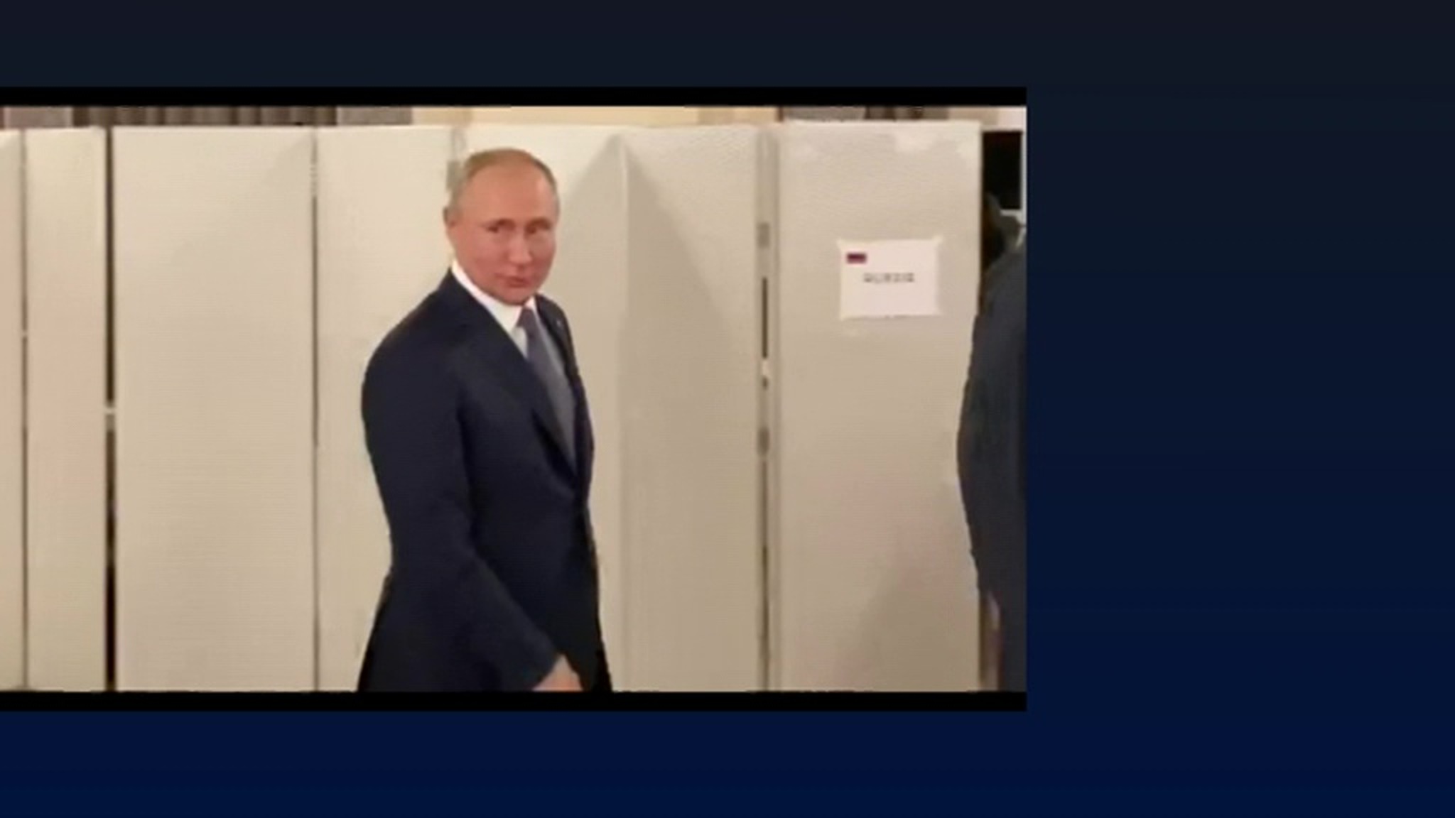 Путин заявил, что доволен результатами встреч в Париже