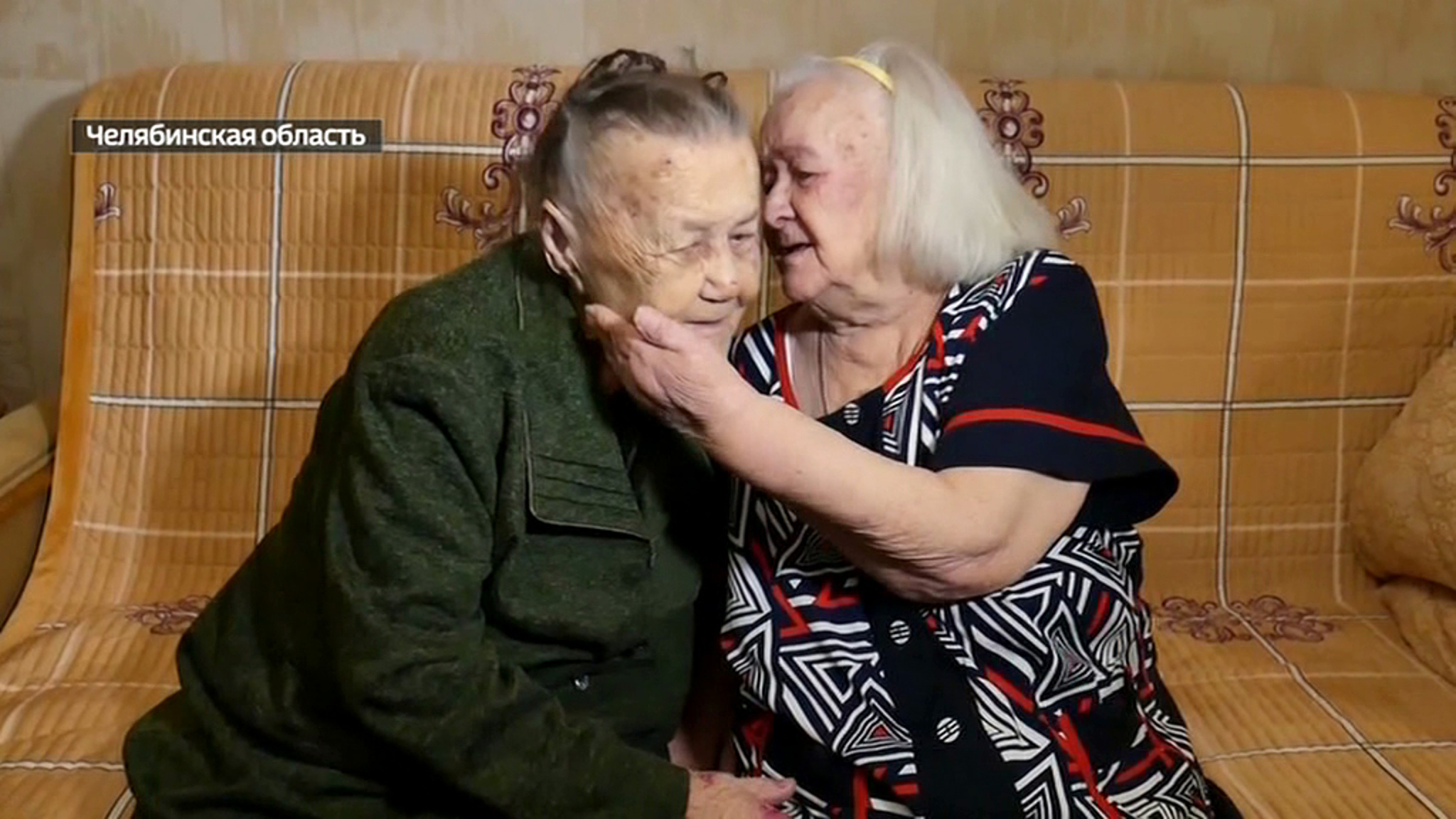 Полиция помогла сестрам, потерявшимся во время бомбежки Сталинграда, найти друг друга
