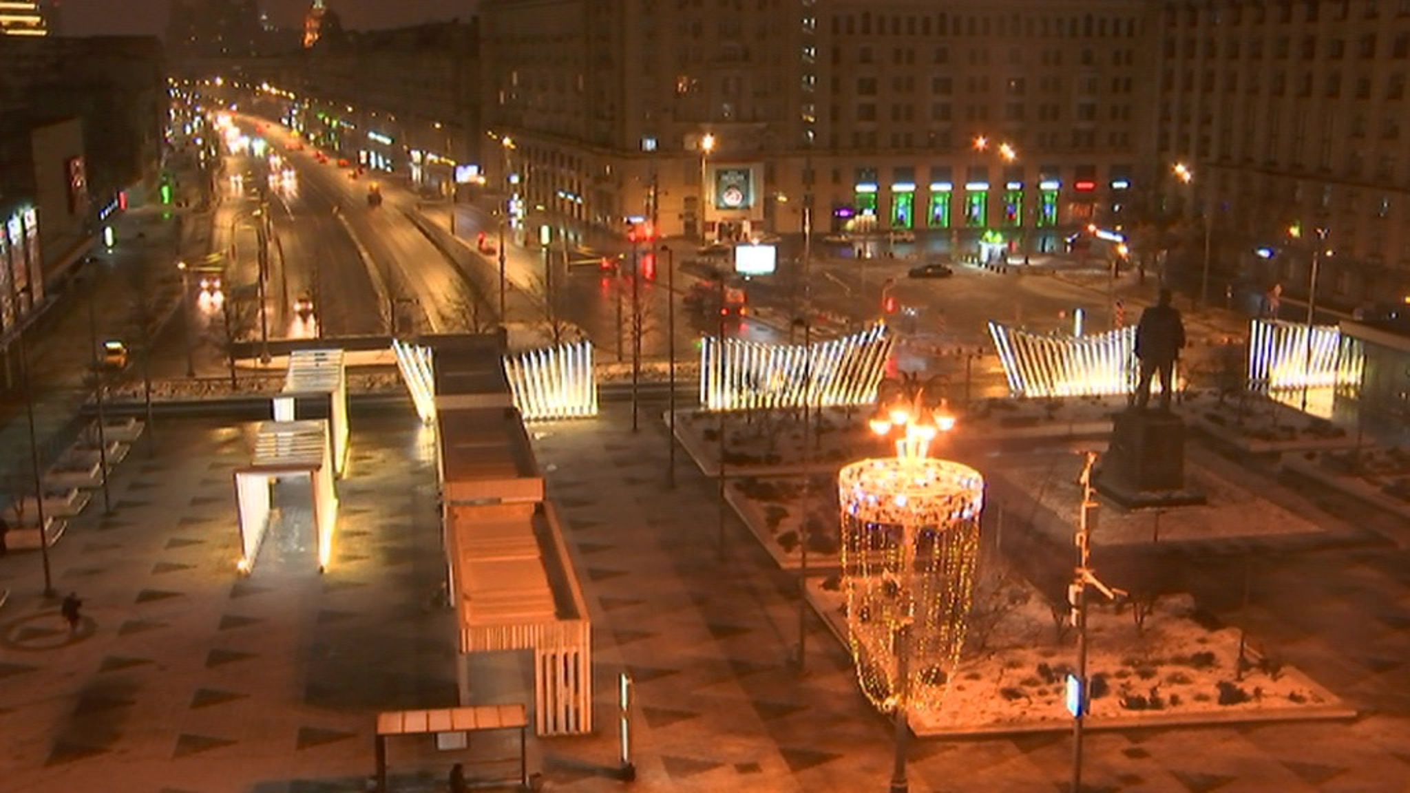 Жителей Москвы ожидает метель, гололед и мокрый снег