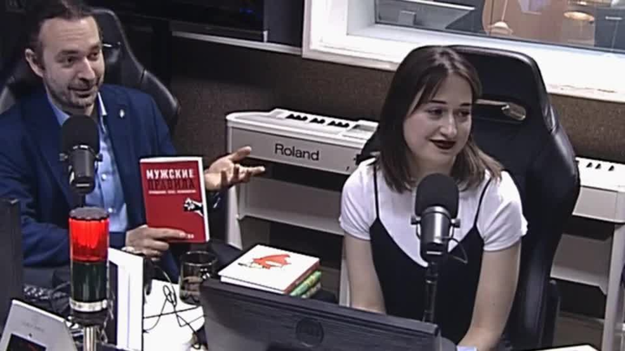 Новинки издательства "Альпина Паблишер": «Мужские правила»; «Девушка с деньгами»; «100 рассказов из истории медицины»...
