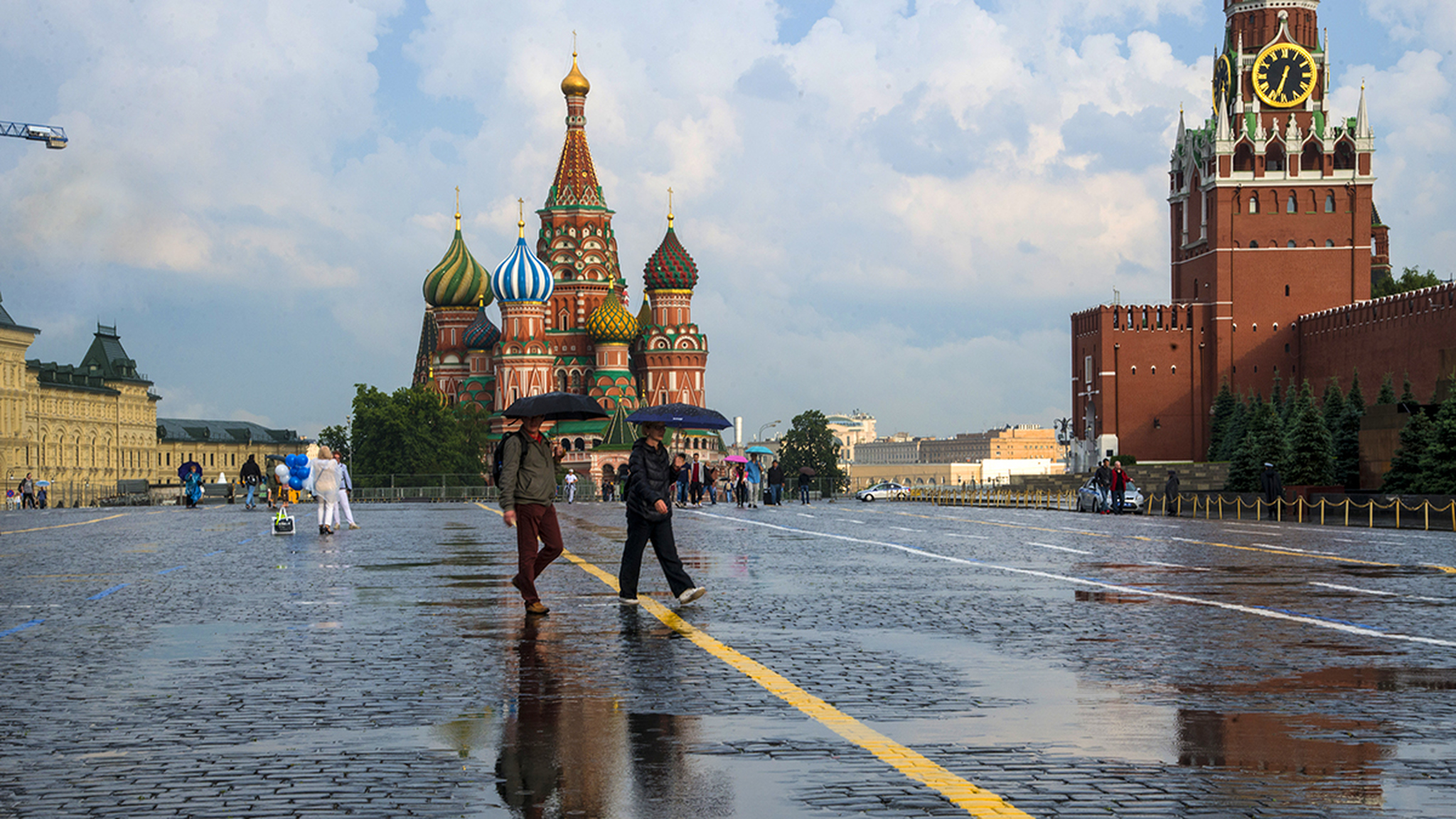Нынешний май не желает менять свой холодный нрав