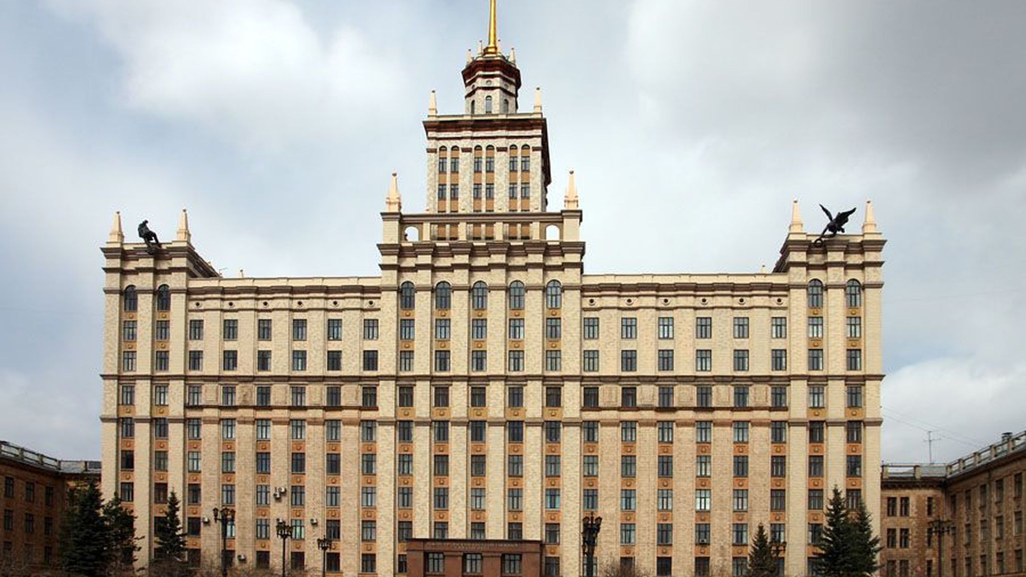 Нужно ли вводить единый формат преподавания истории во всех вузах?