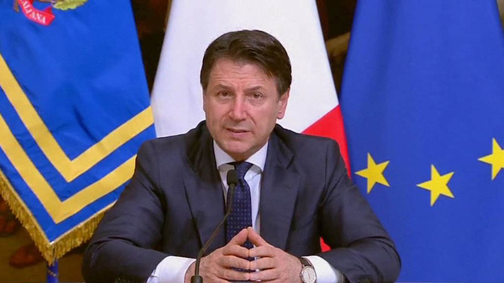 Премьер Италии Джузеппе Конте подаст в отставку