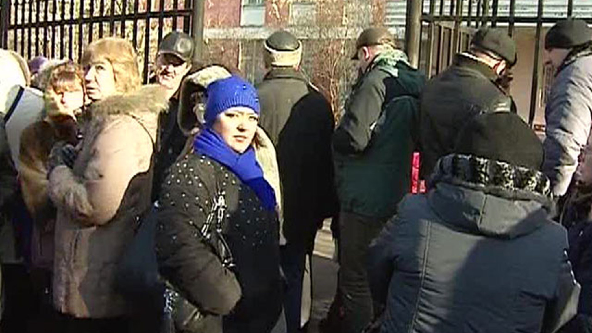 Родители первоклашек провели бессонную ночь