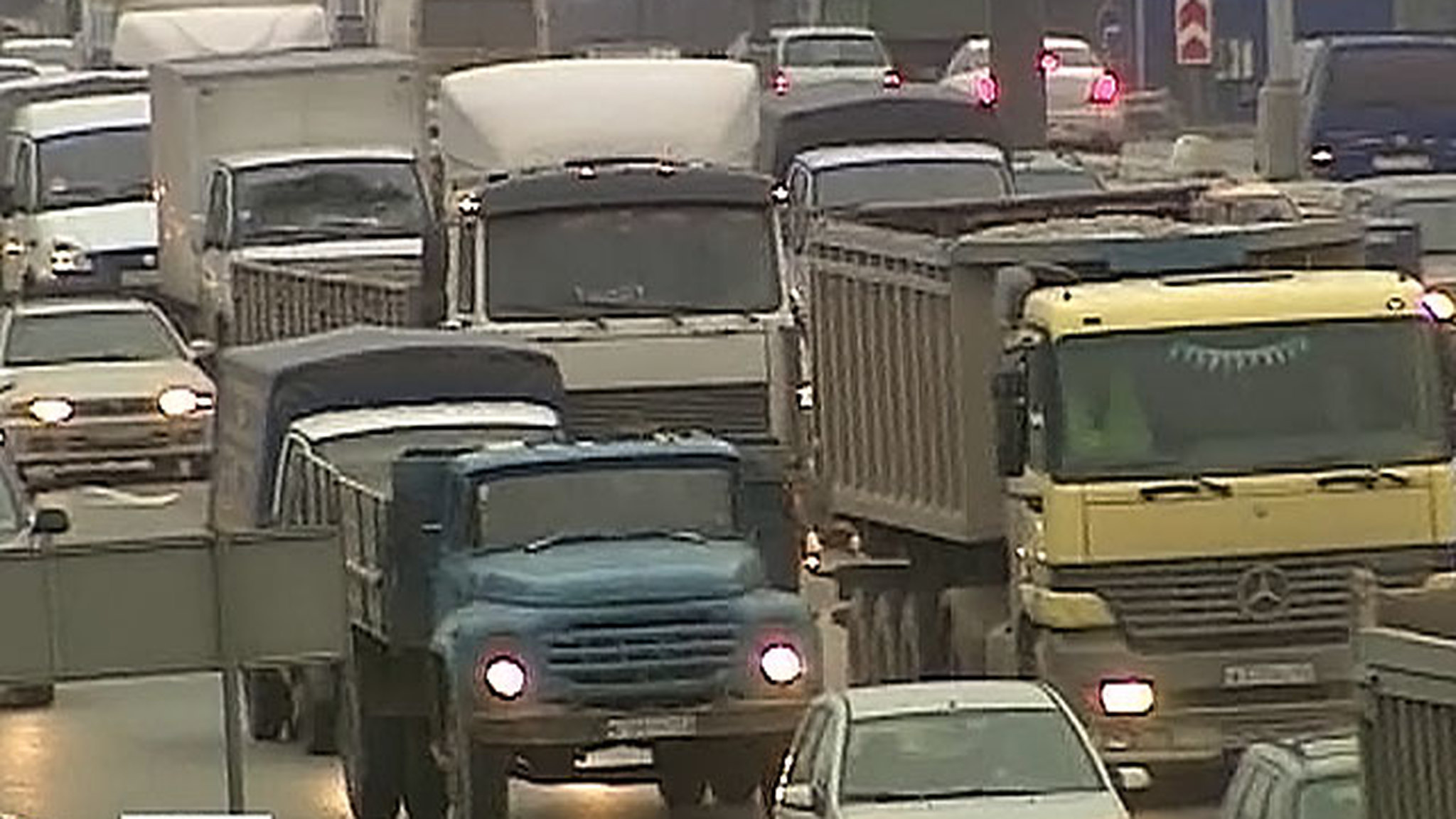 Штраф заставит медленных водителей ехать быстрее