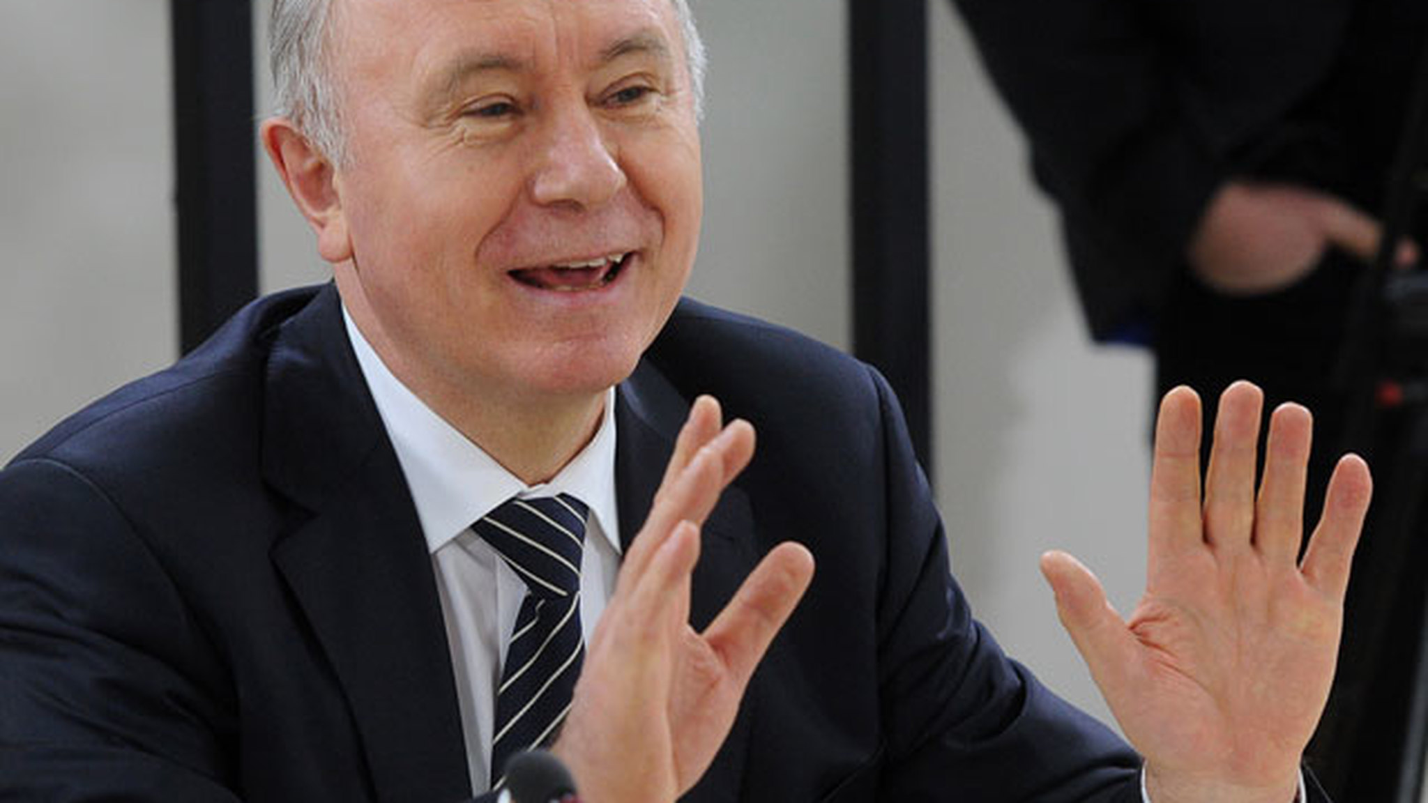 Футбол. Самарский губернатор возглавил попечительный совет "Крыльев Советов"