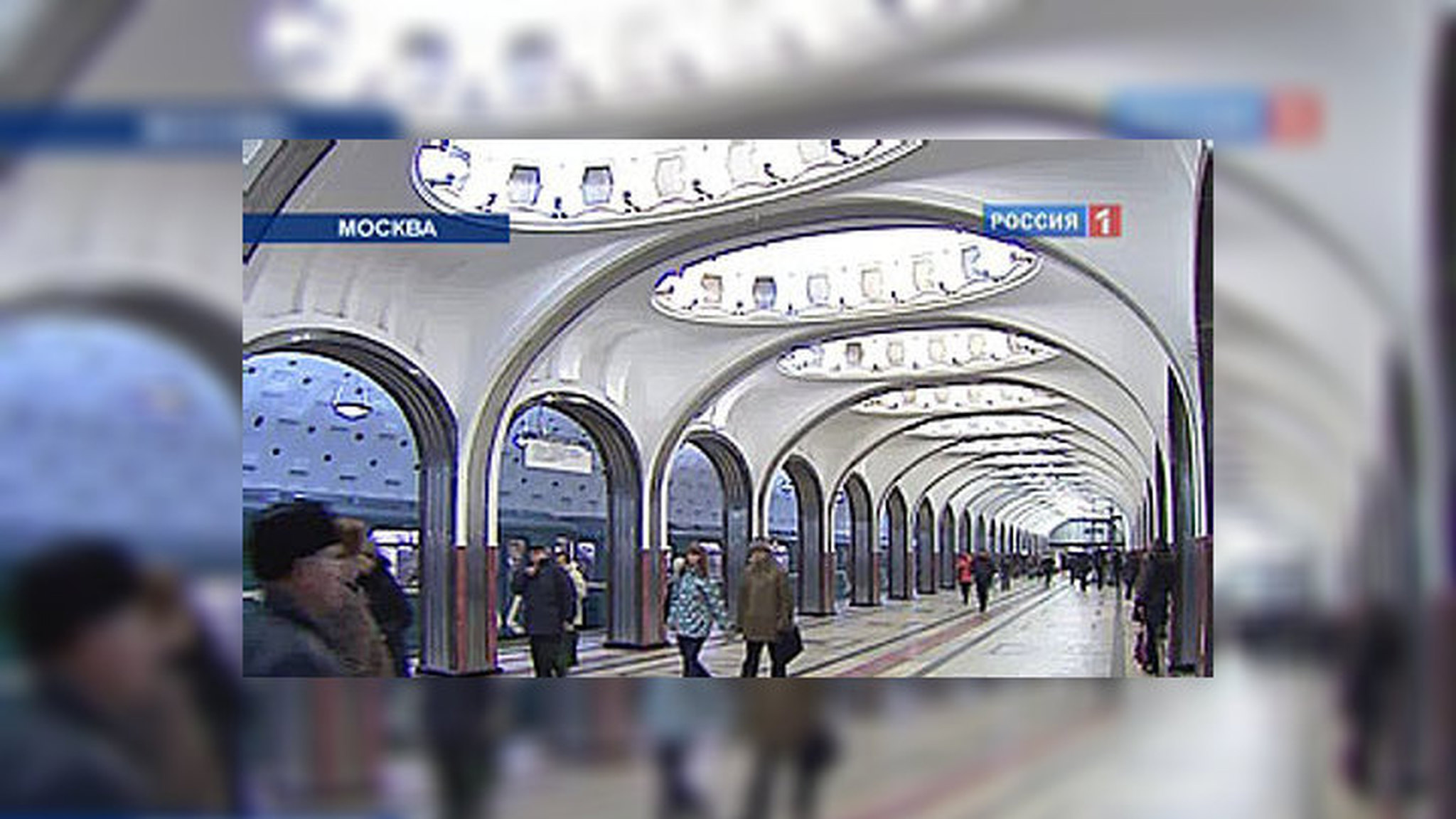 Пассажиров столичной подземки будет встречать Раскольников с топором