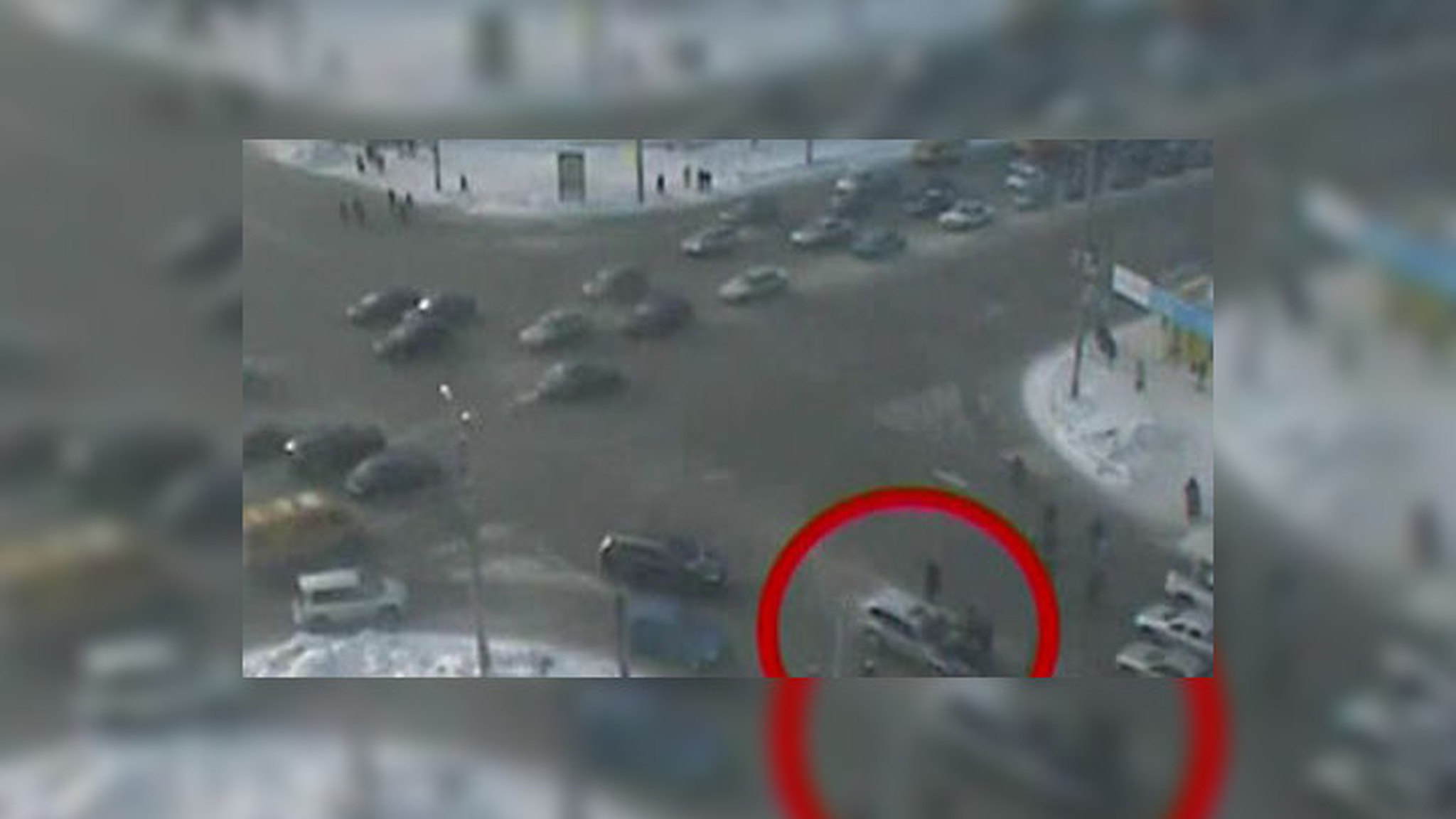 В Санкт-Петебурге автомобиль врезался в толпу пешеходов