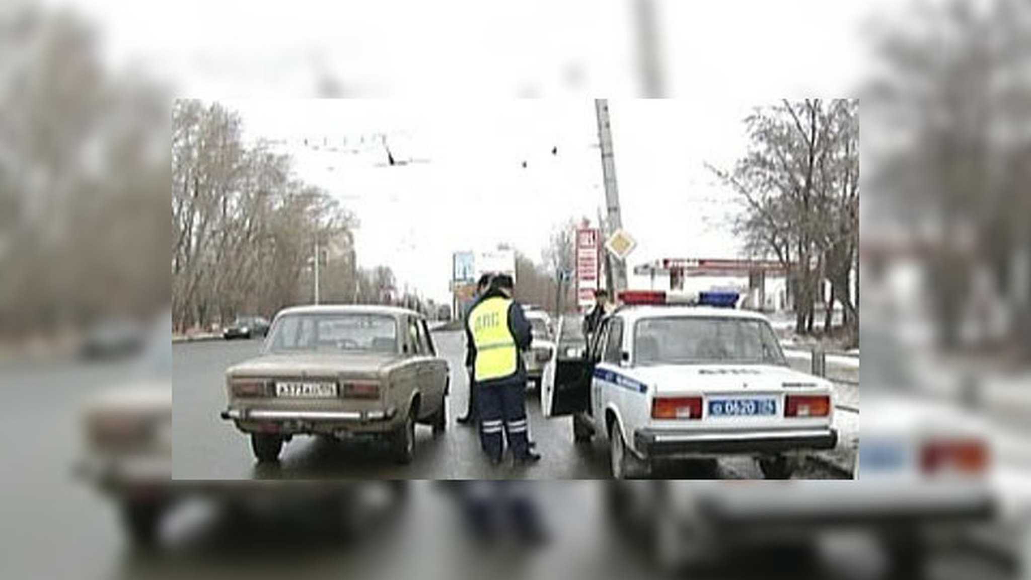 Разъяренные гаишники помешали челябинцу отвезти в больницу жену