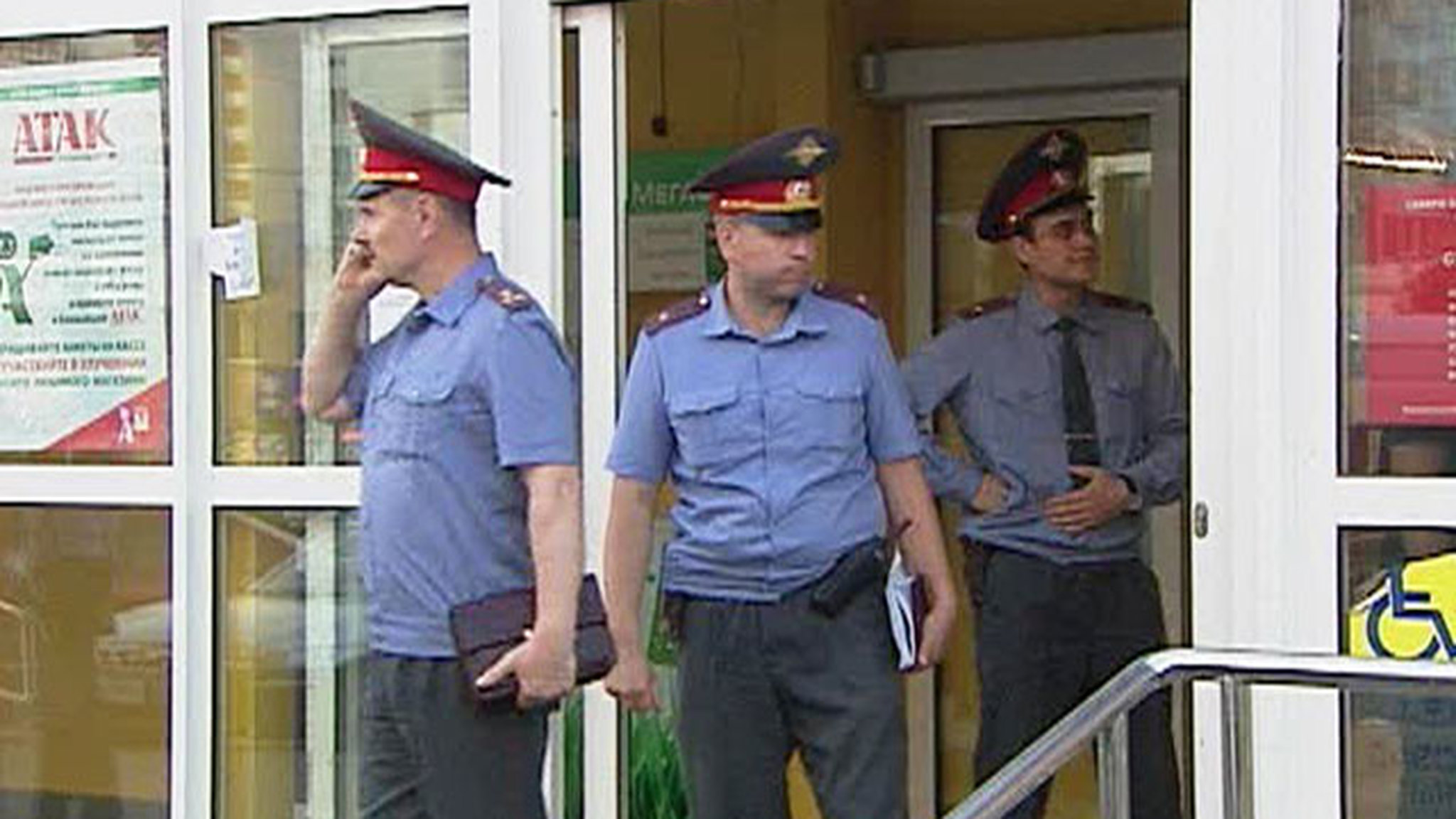 Полиция не собирается уходить с российских стадионов