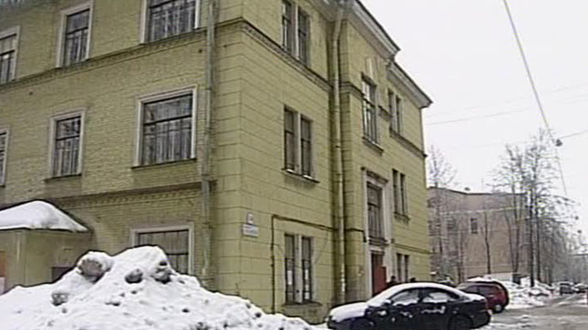 В Петербурге старые дома превратят в парковки