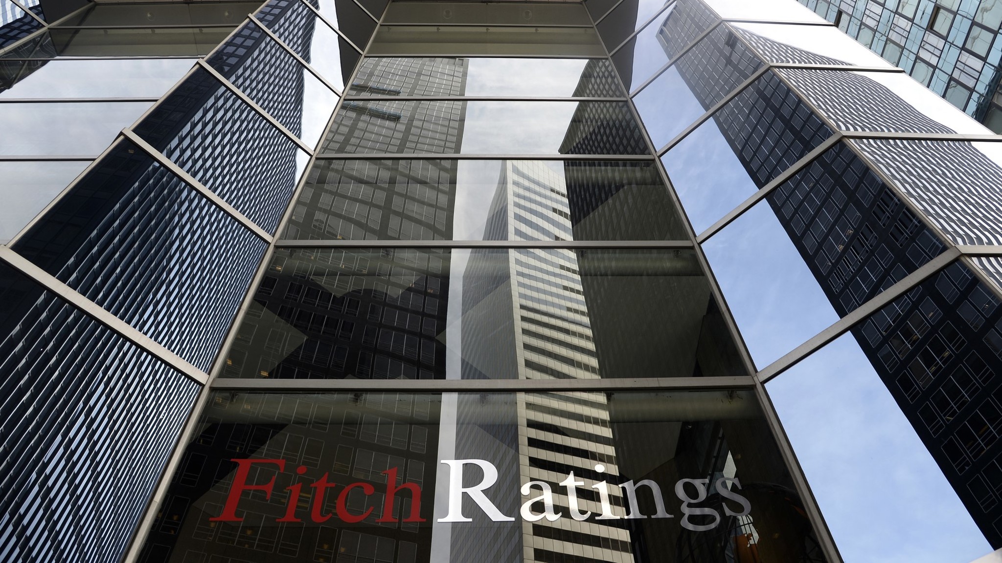 Fitch улучшило оценку снижения ВВП России в 2020 год