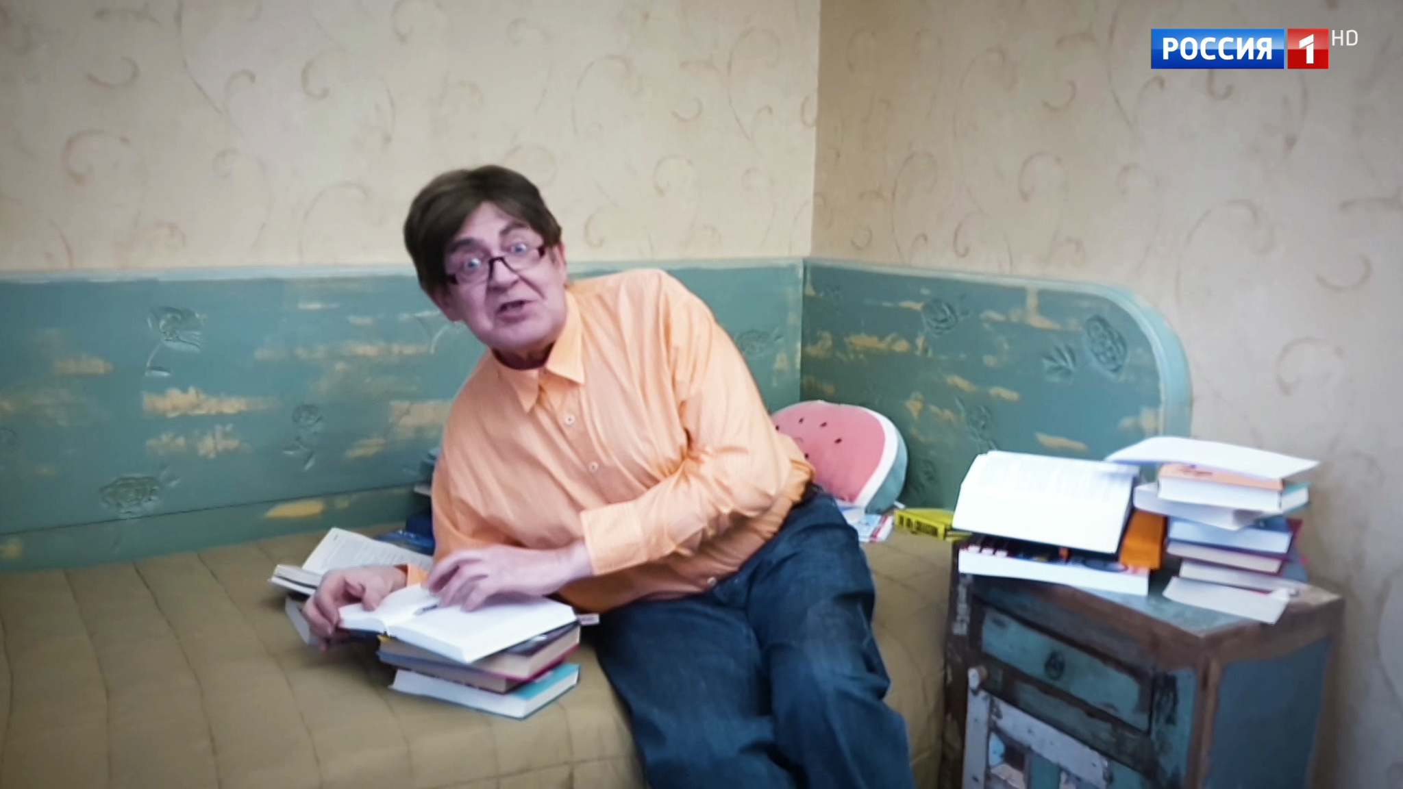 Стоянов в изоляции: книги