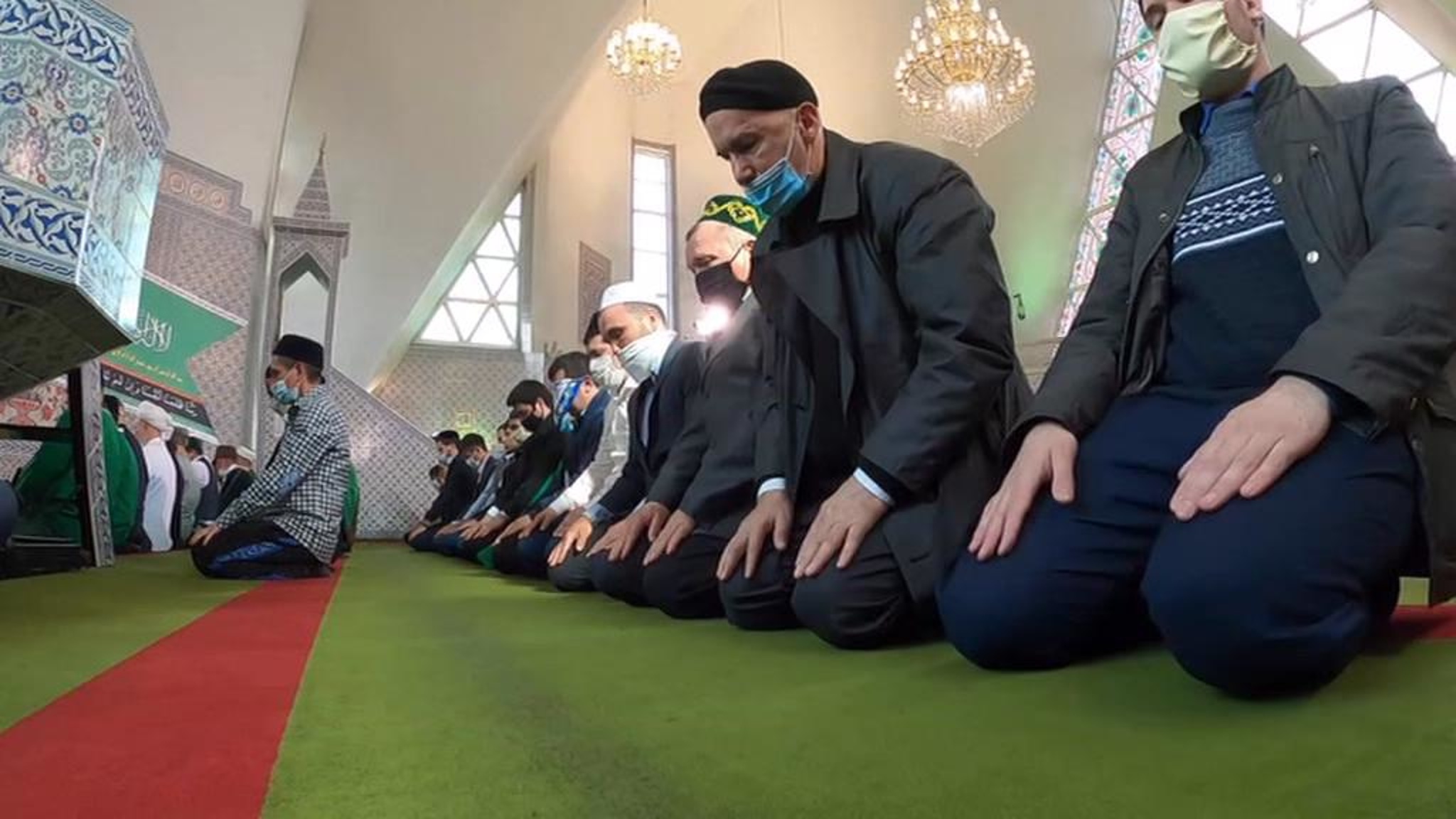 Ураза-байрам впервые проходит без массовых мероприятий