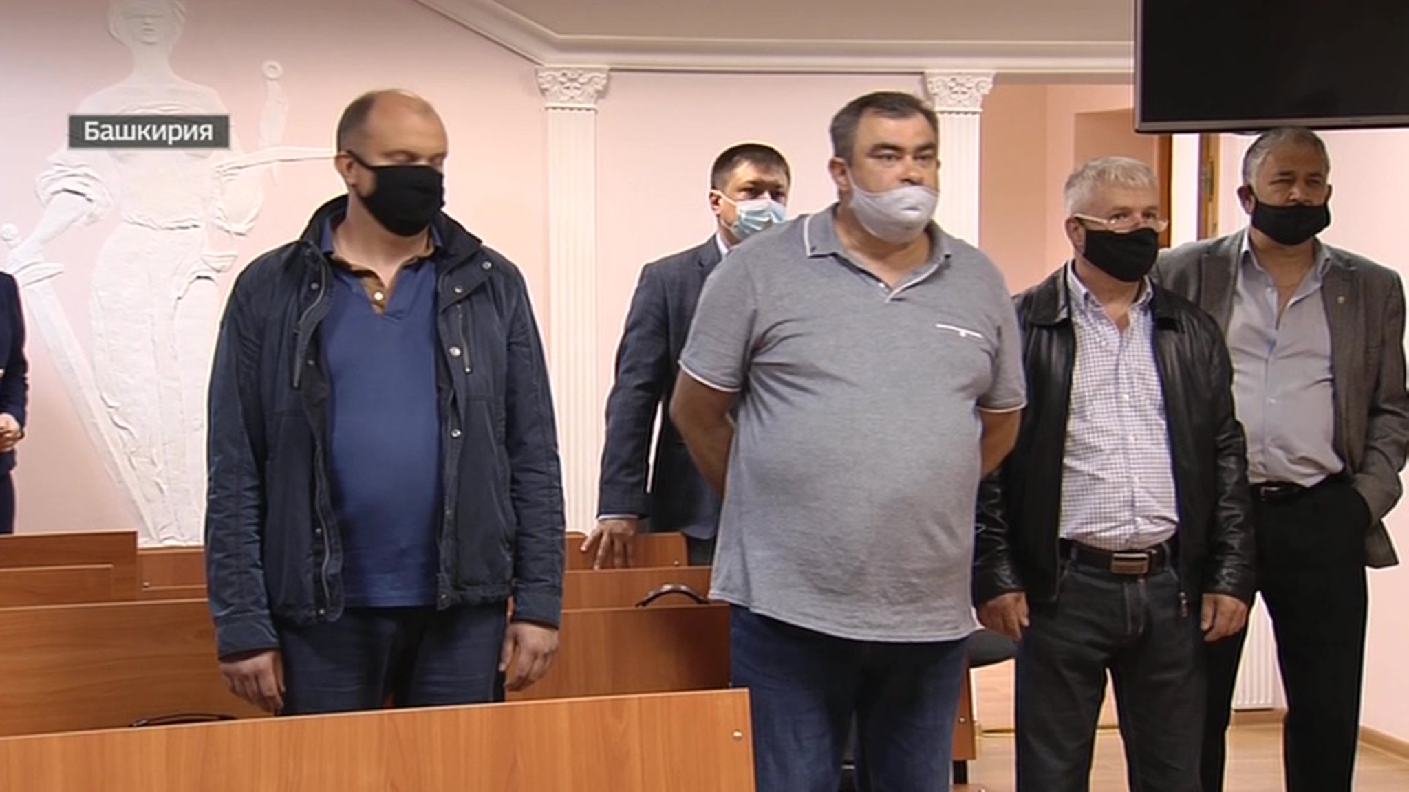 Дело об изнасиловании дознавательницы в Уфе: двое экс-офицеров оправданы, третьему снижен срок
