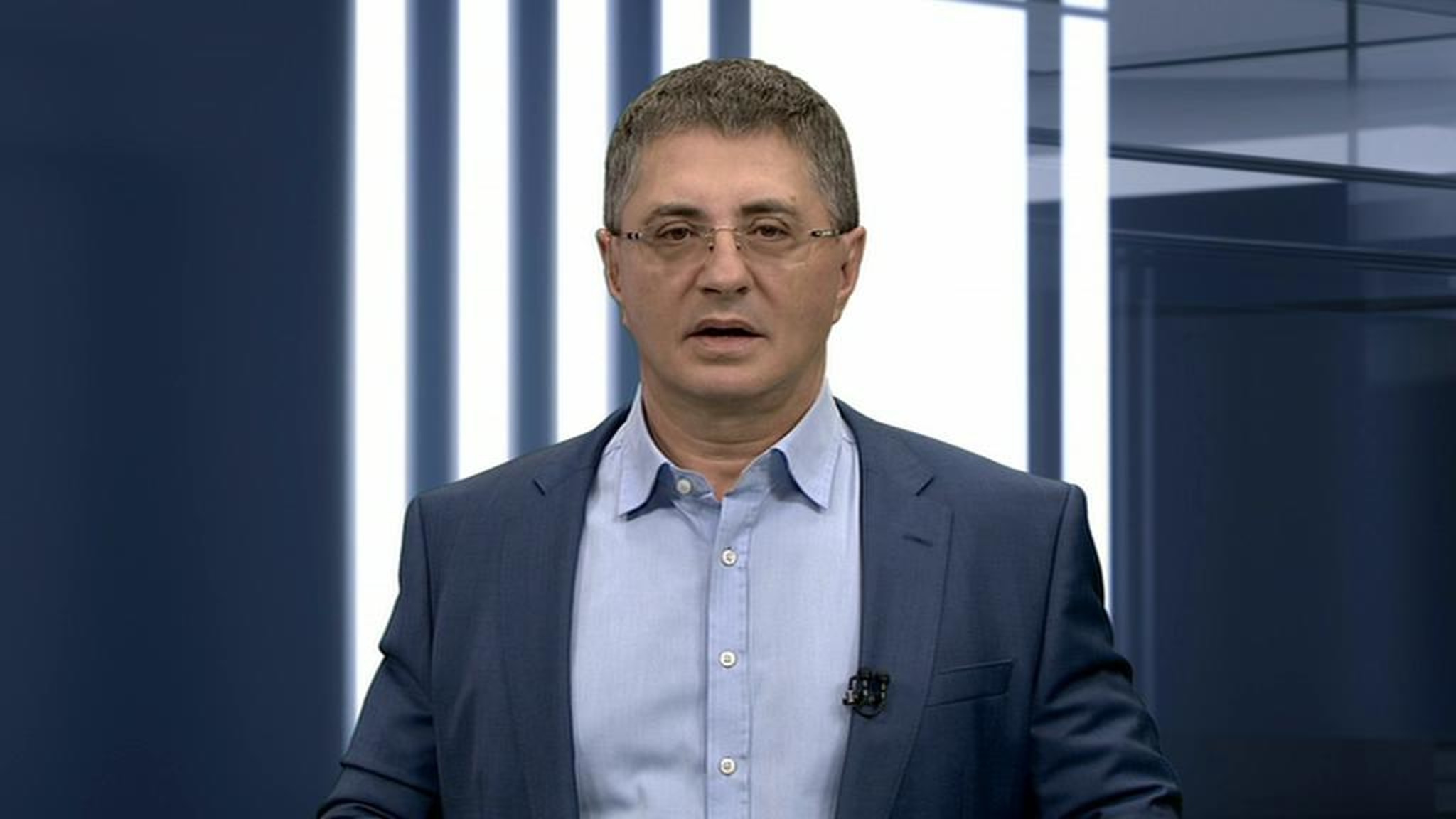 В России за сутки заразились коронавирусом 8779 человек