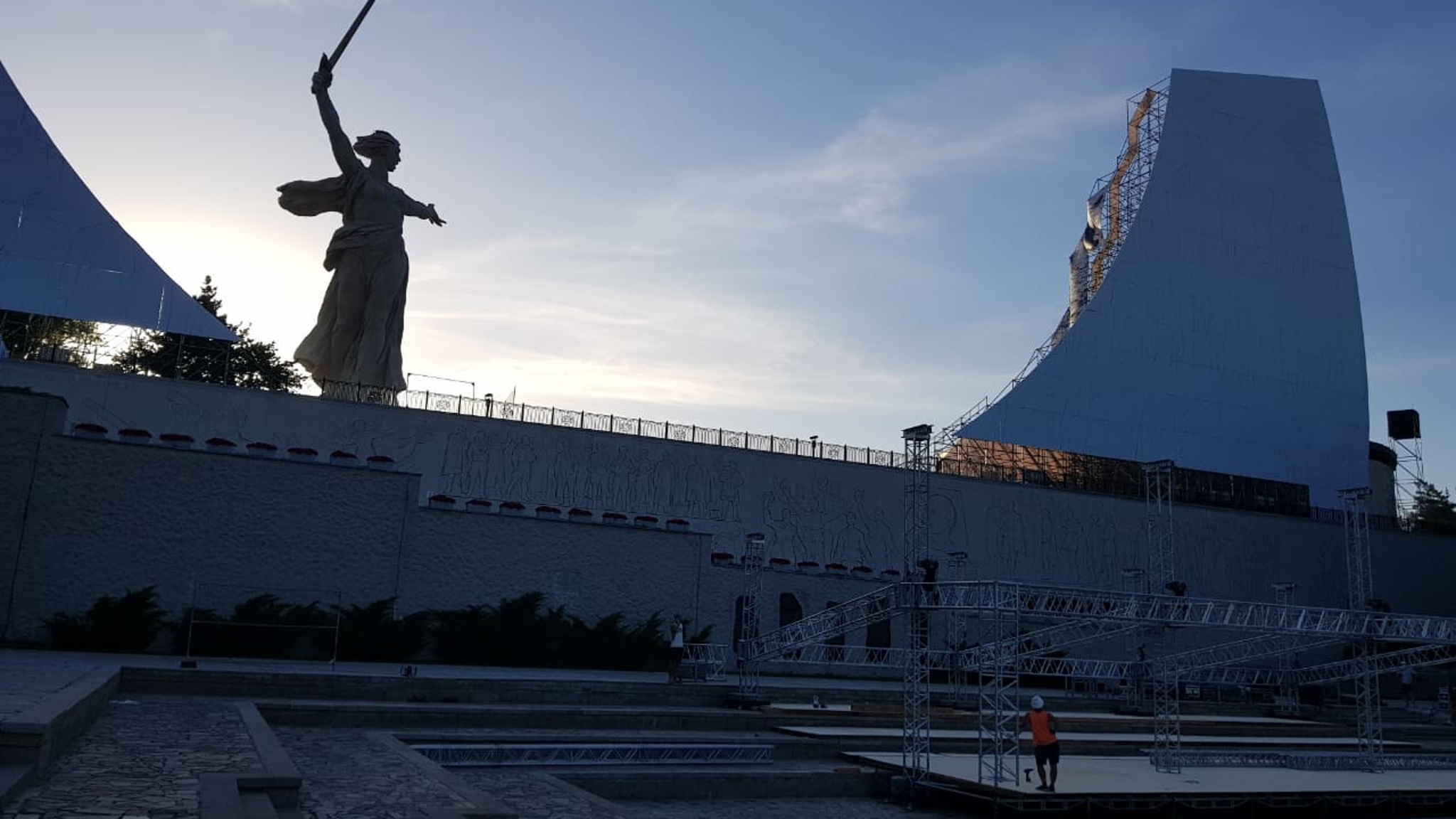 В Волгограде задержали тиктокера, станцевавшего у Мамаева кургана