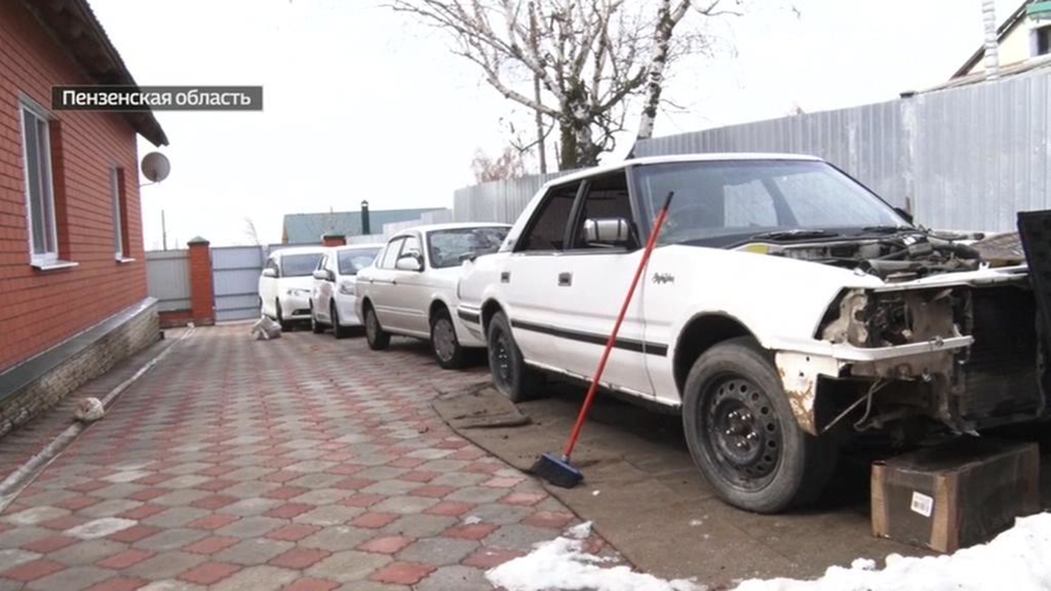 Пензенский автослесарь растаможивал автомобили, превращая их в двойники битых машин