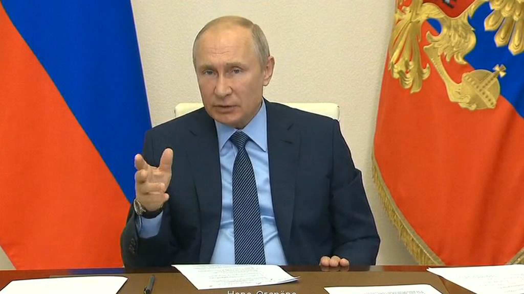 ИВЛ, койки, обсерватор: Путин призвал додавить инфекцию