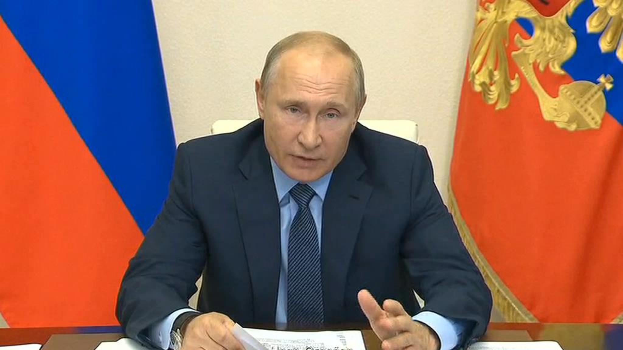 Путин высказался по лекарствам и вакцине от COVID-19