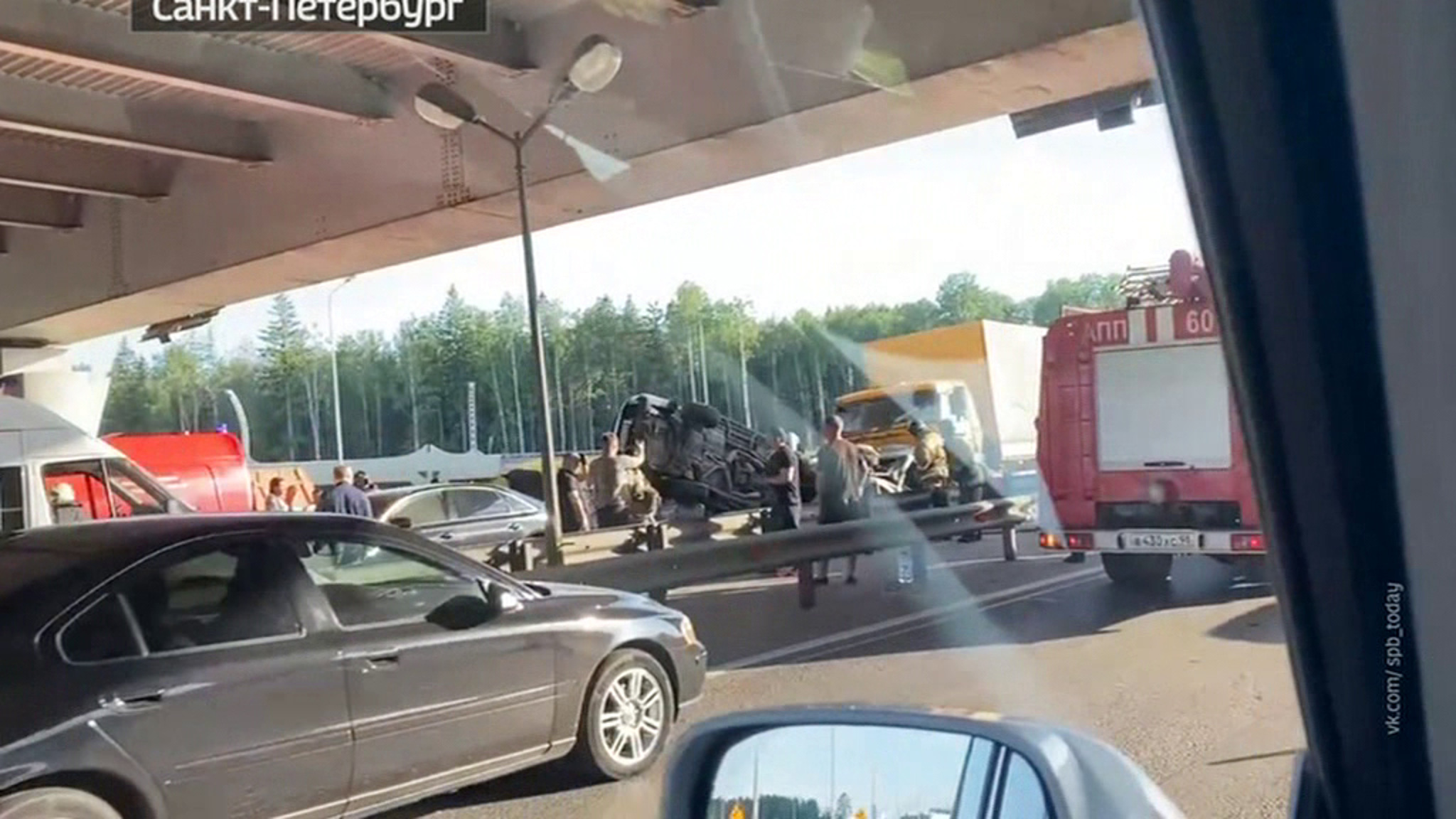 ДТП в Петербурге: семь человек пострадали, один погиб