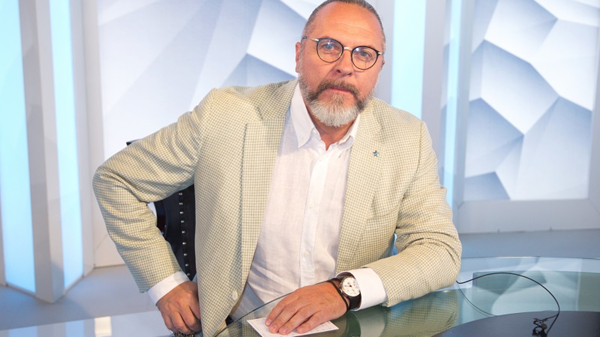Юрий Грымов объяснил, почему известные артисты уходят из театров