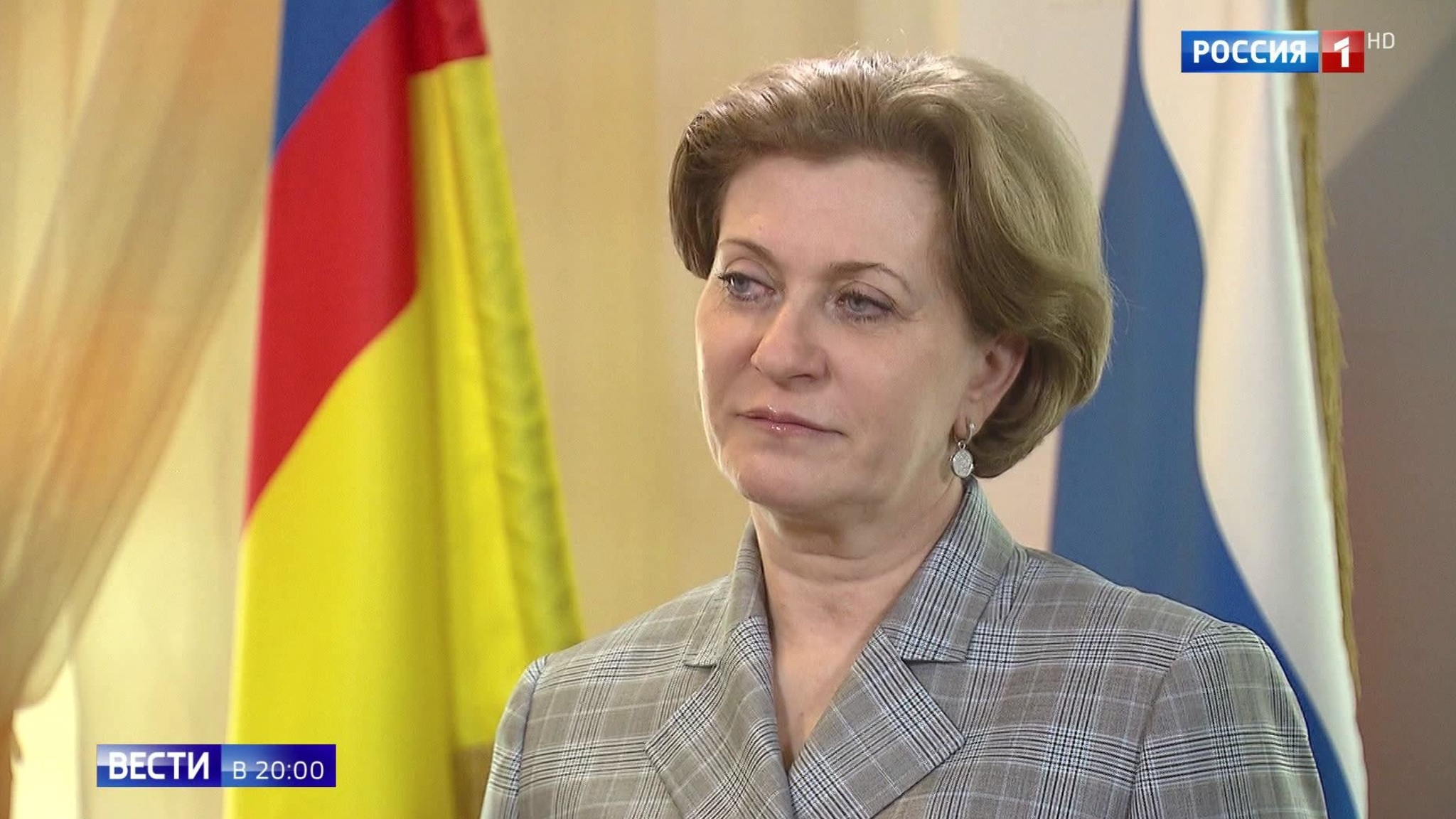 Радость отдыха не должна приводить к беспечности: Анна Попова дала советы отпускникам и школьникам