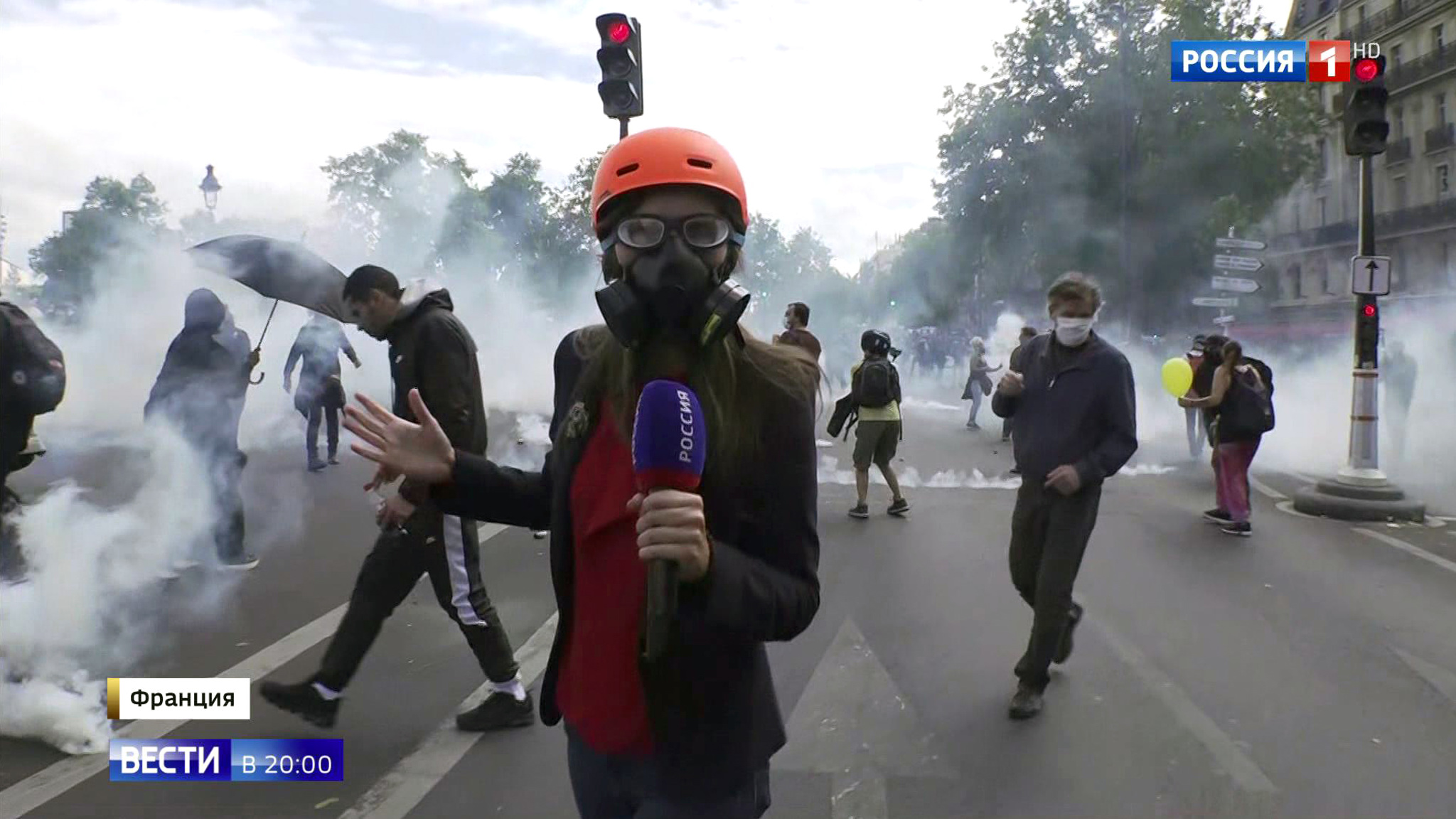 Изменения из-за протестов и COVID-19: как Франция отметила День взятия Бастилии