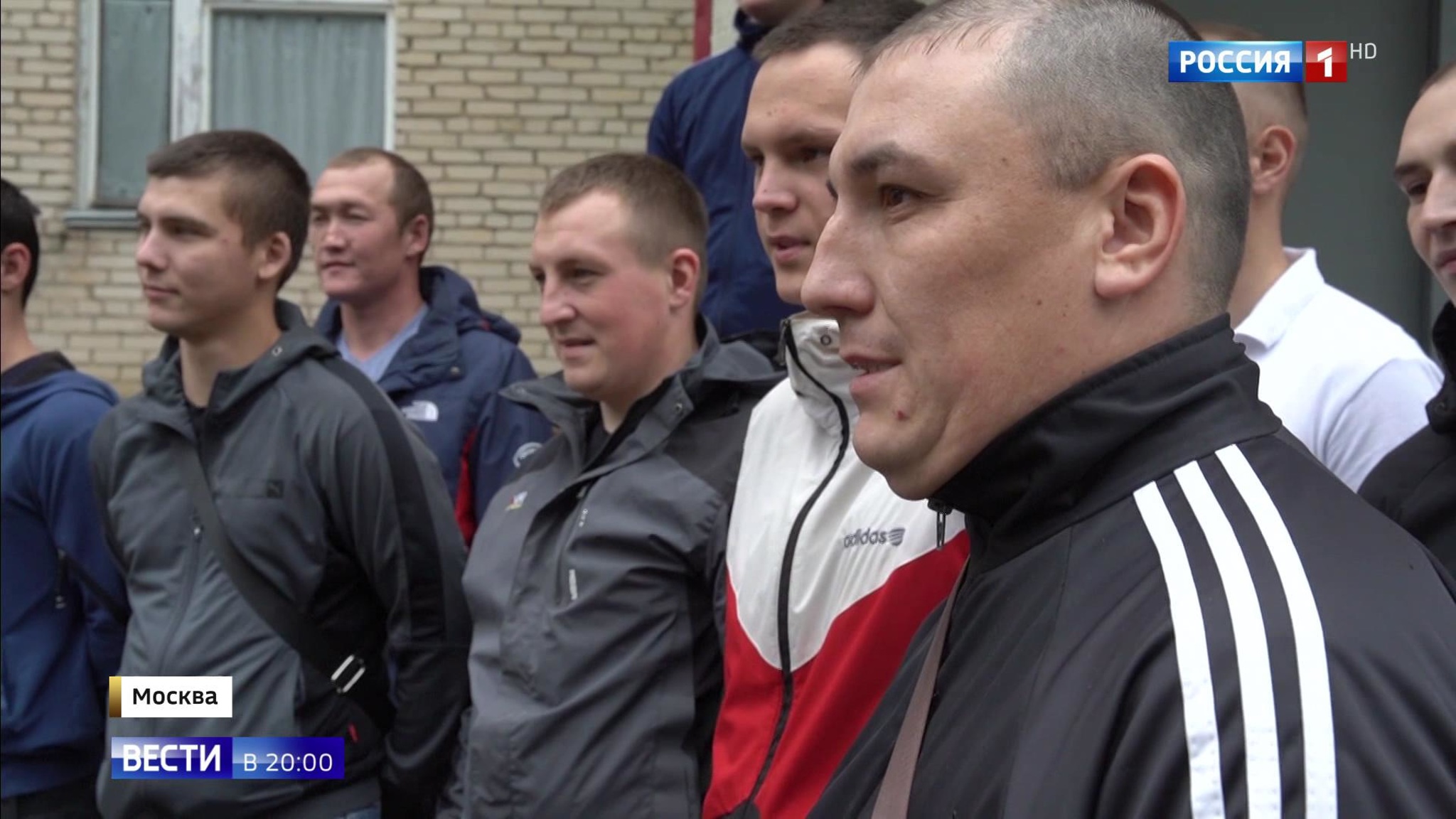 Первые испытывавшие вакцину против коронавируса добровольцы отправились домой
