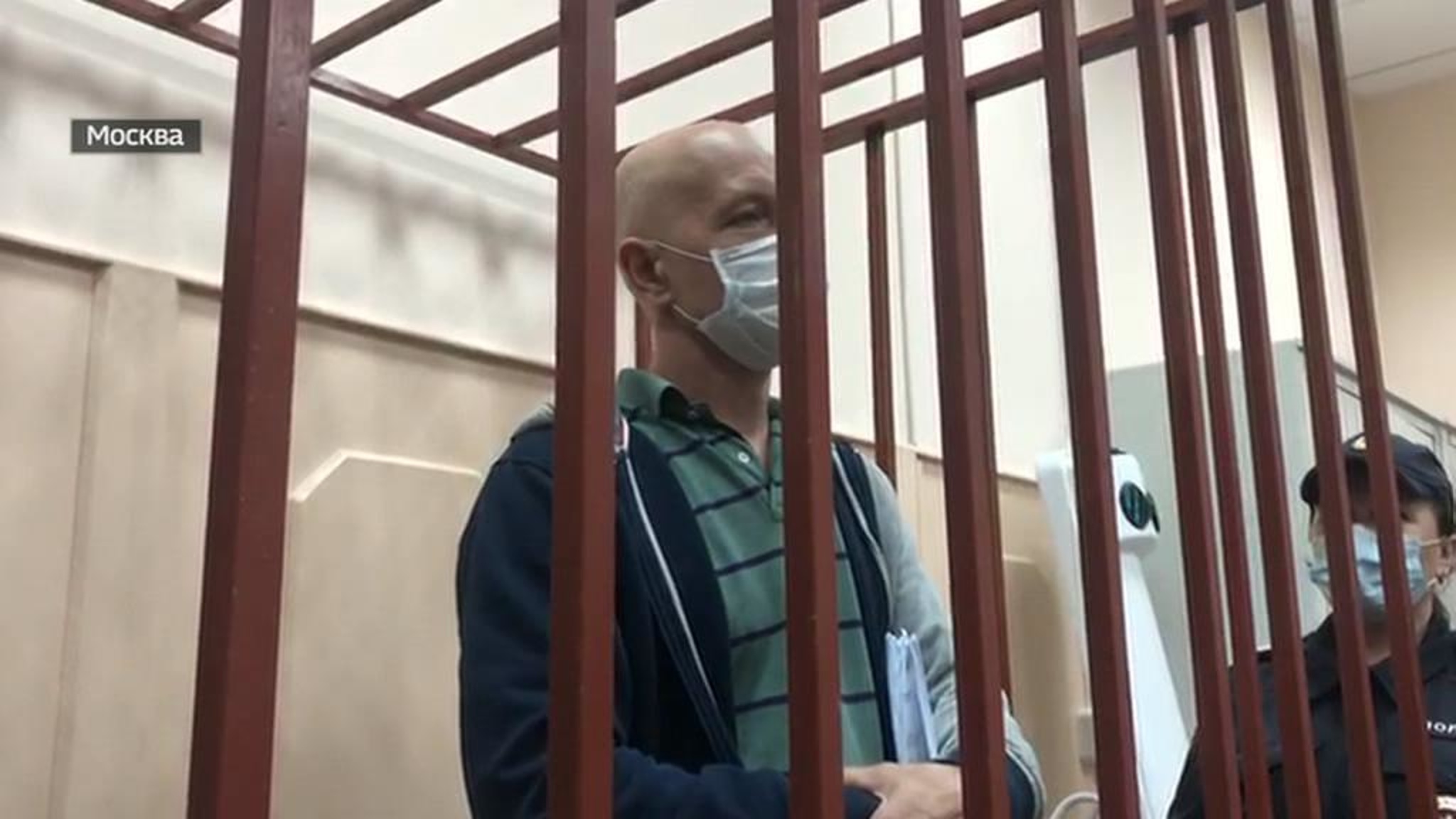 В Москве суд избирает меру пресечения врачам, торговавшим детьми