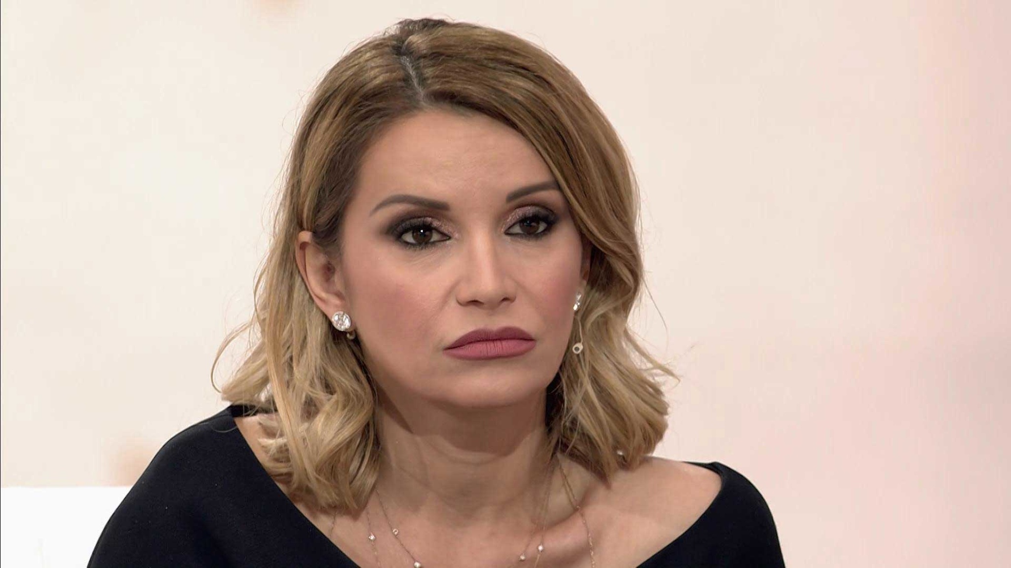 "Сама прозевала": беременная Ольга Орлова лишилась крупной суммы