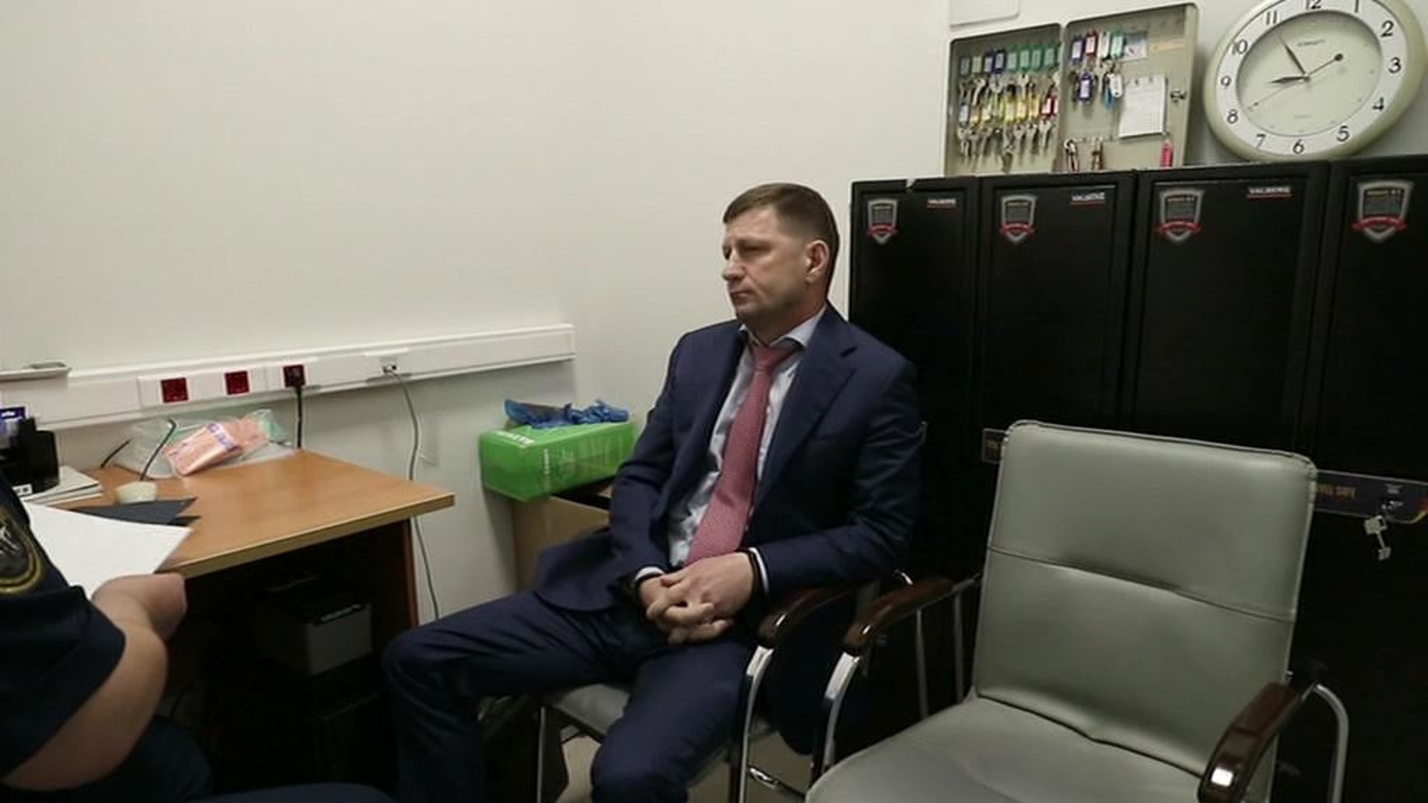 В каких уголовных делах замешан губернатор Хабаровского края