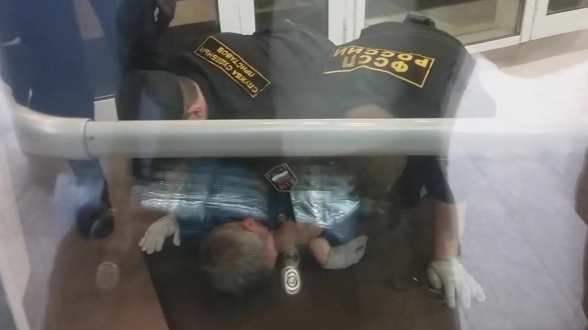 Потасовку в здании Мещанского суда могли устроить сторонники группы "Граждане СССР"