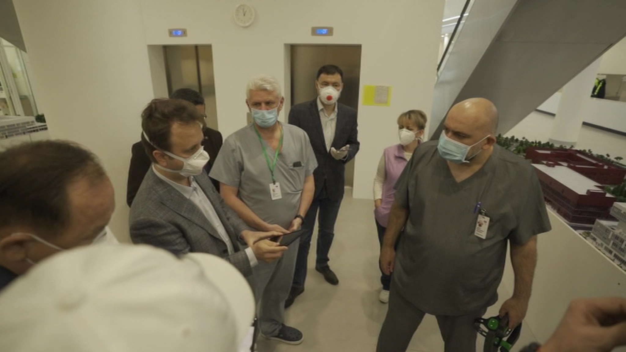 Двенадцать врачей из Казахстана приехали в Москву за опытом борьбы с COVID-19