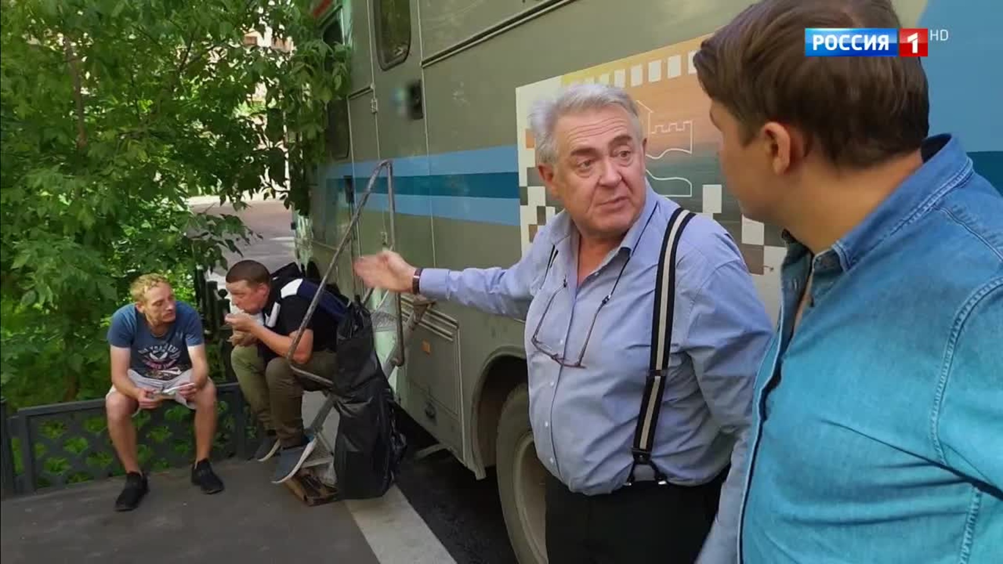Как хорошо быть в массовке