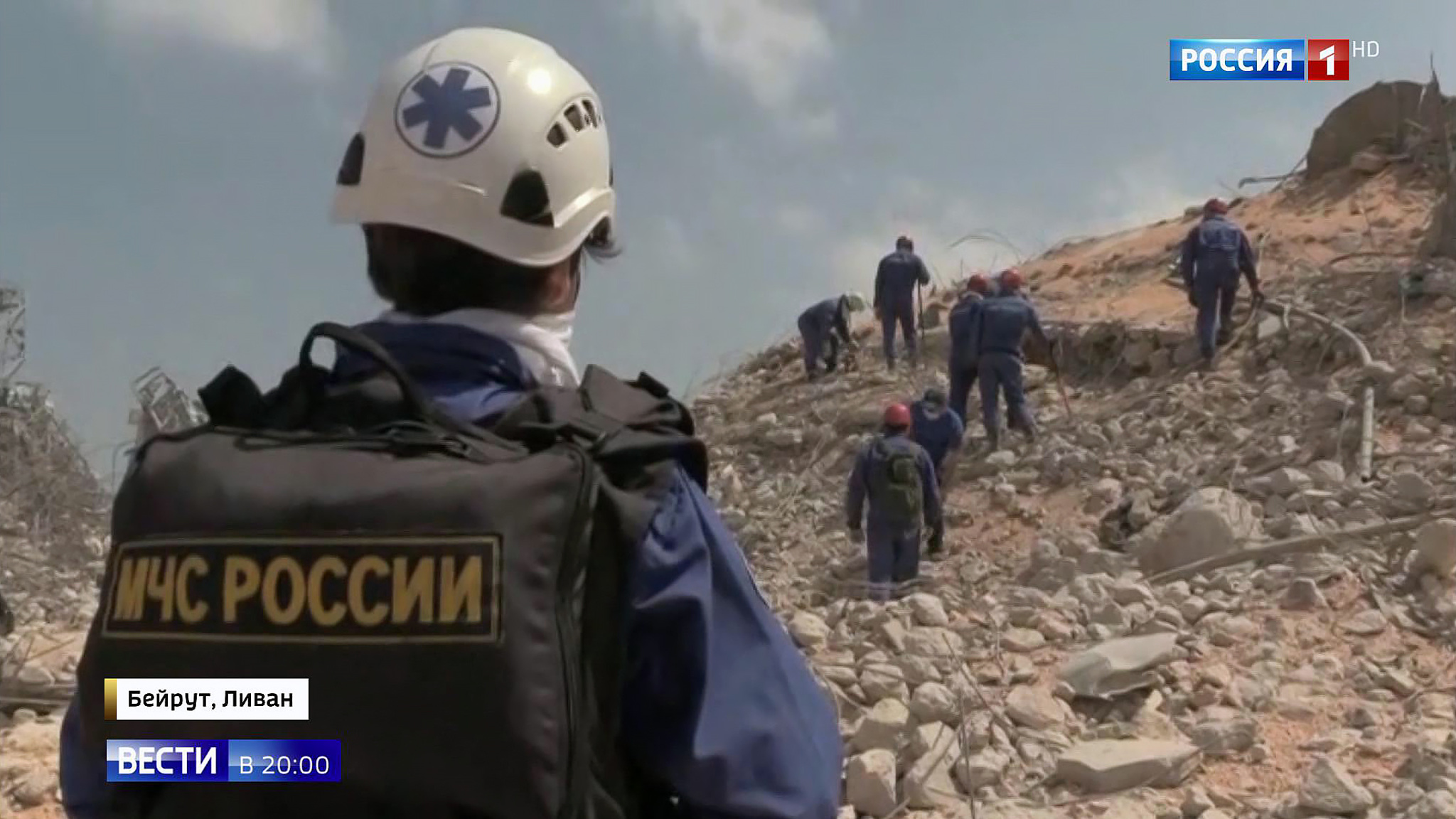 В эпицентре взрыва: МЧС продолжает искать выживших под завалами в Бейруте