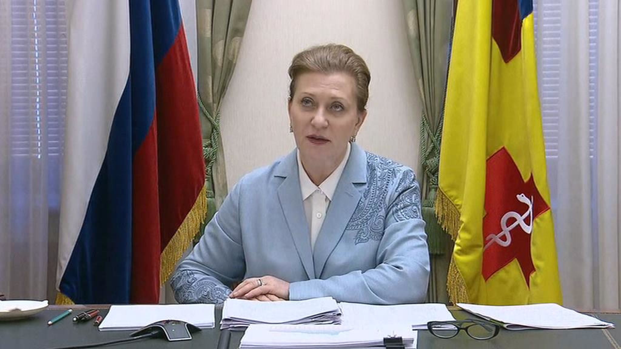 Попова отметила уверенный тренд на снижение ежесуточного числа заболевших коронавирусом