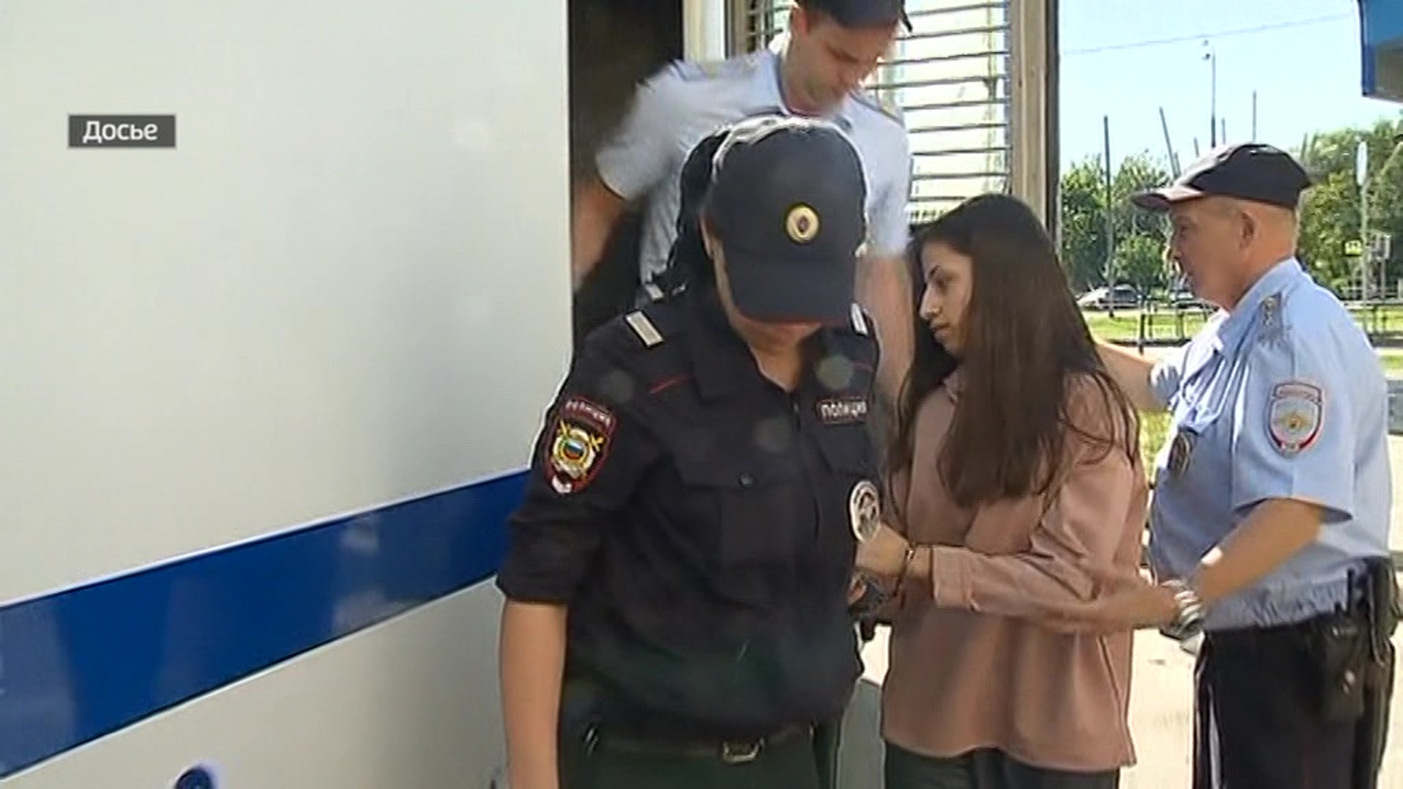 Суд решает судьбу сестер Хачатурян, убивших собственного отца