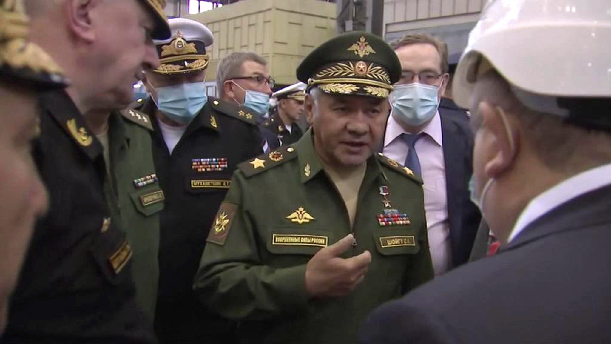 Сергей Шойгу проверил работу авиазавода в Комсомольске-на-Амуре
