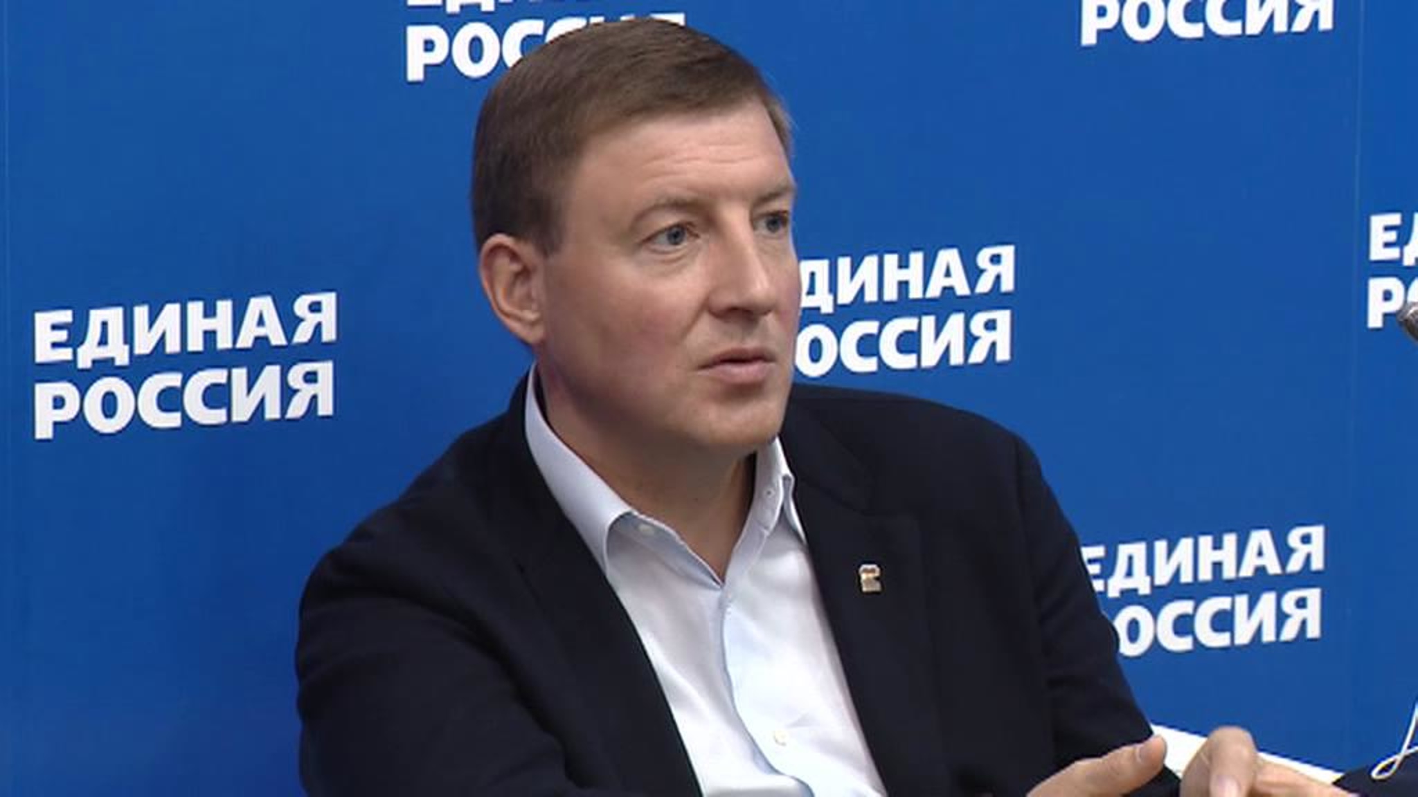 Турчак выразил благодарность добровольцам "Единой России" за работу во время пандемии