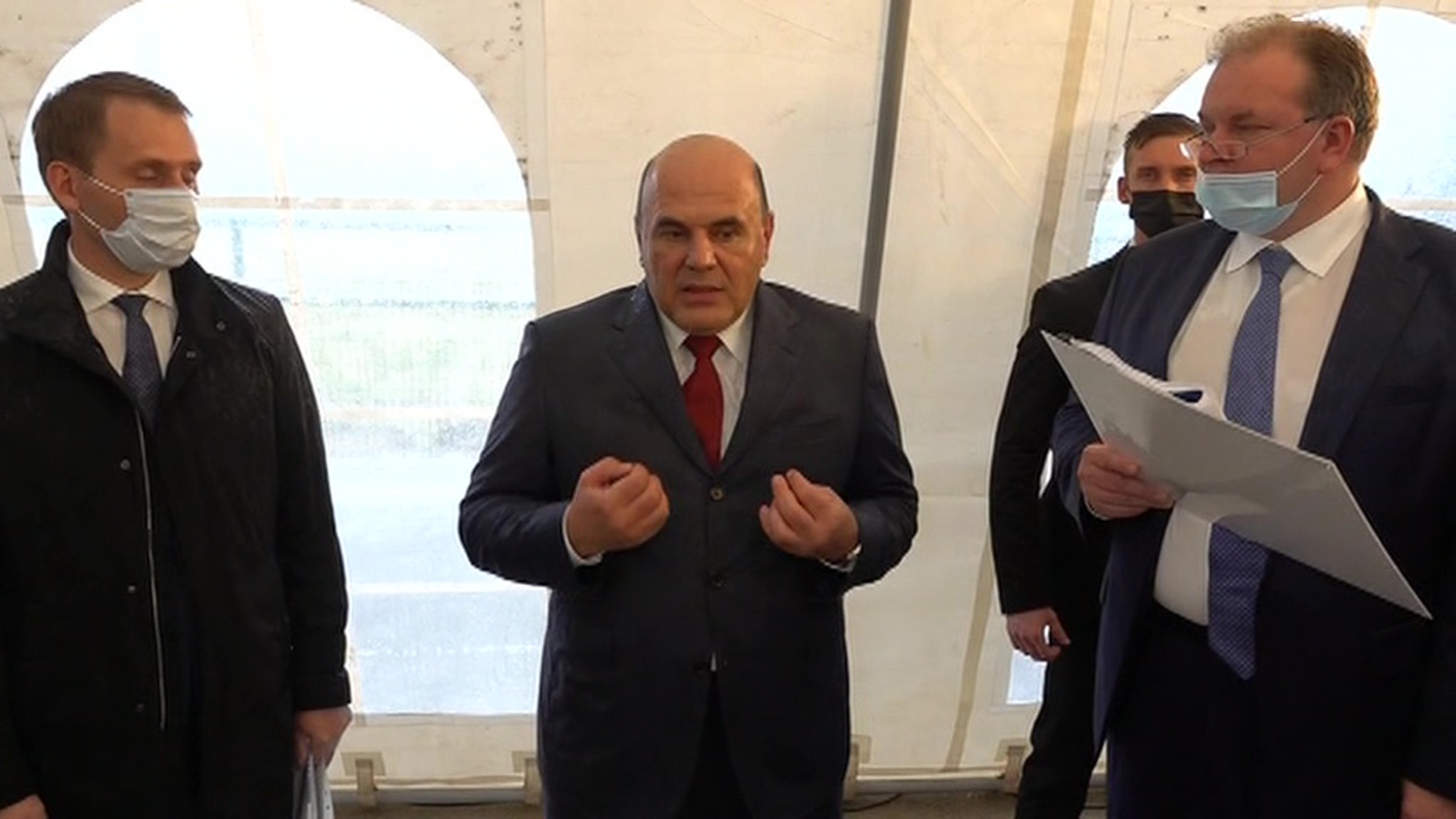 Мишустин раскритиковал состояние пункта пропуска на границе с Китаем