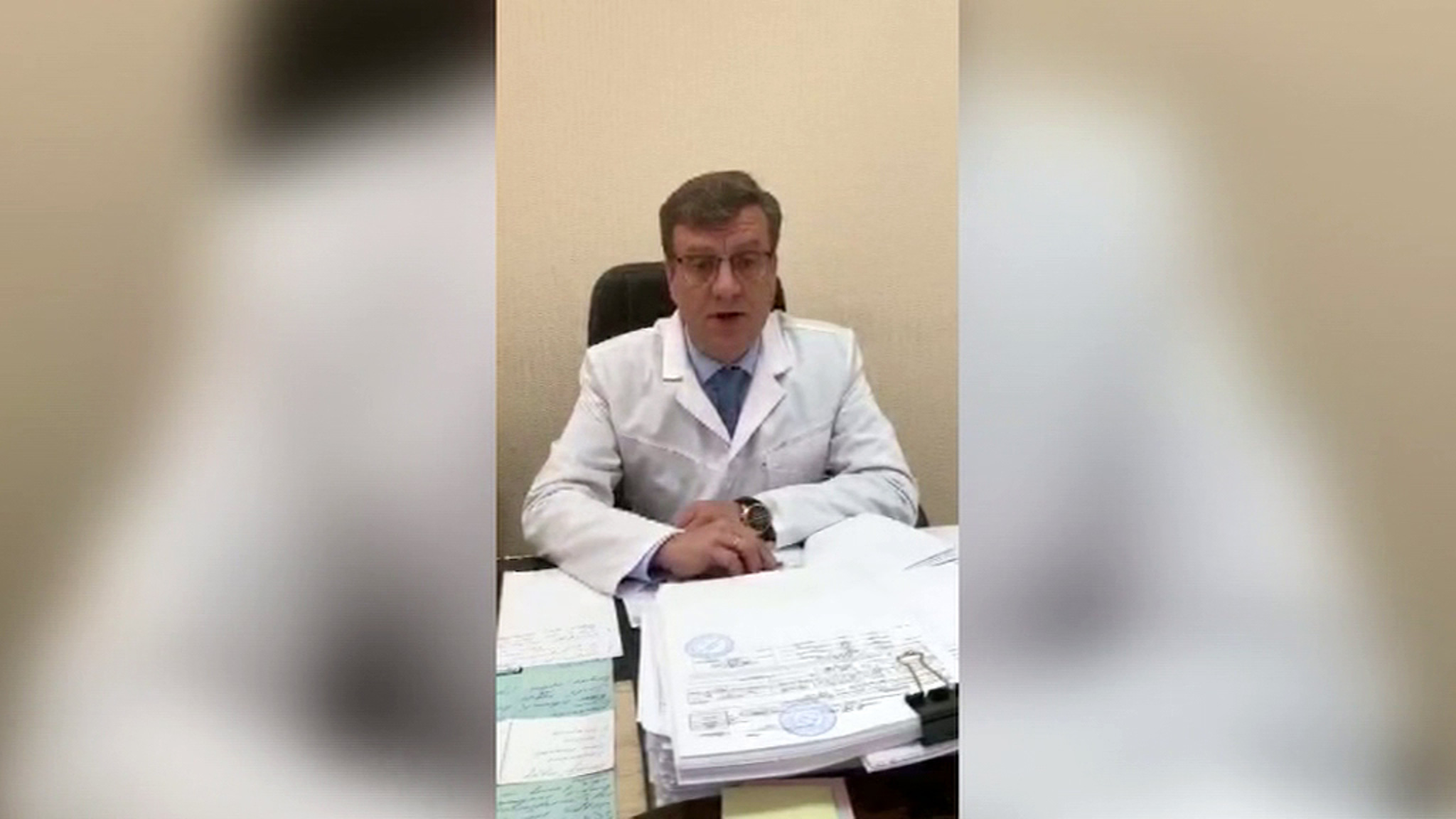 Нарушение обмена веществ: реаниматологи делают все, чтобы Навальный вышел из комы