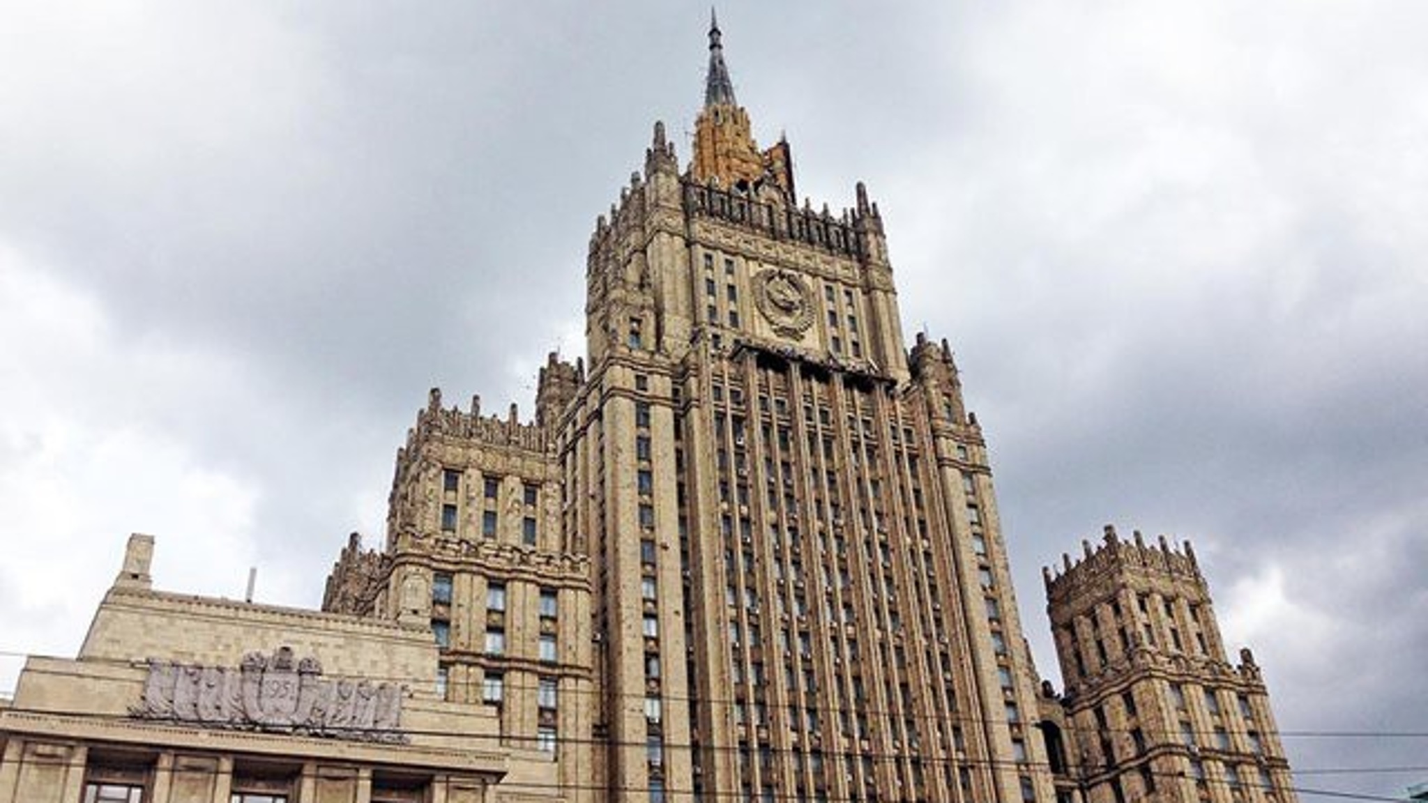 Нагнетание истерии нарастает: МИД РФ ответил на "демарш" G7 по Навальному