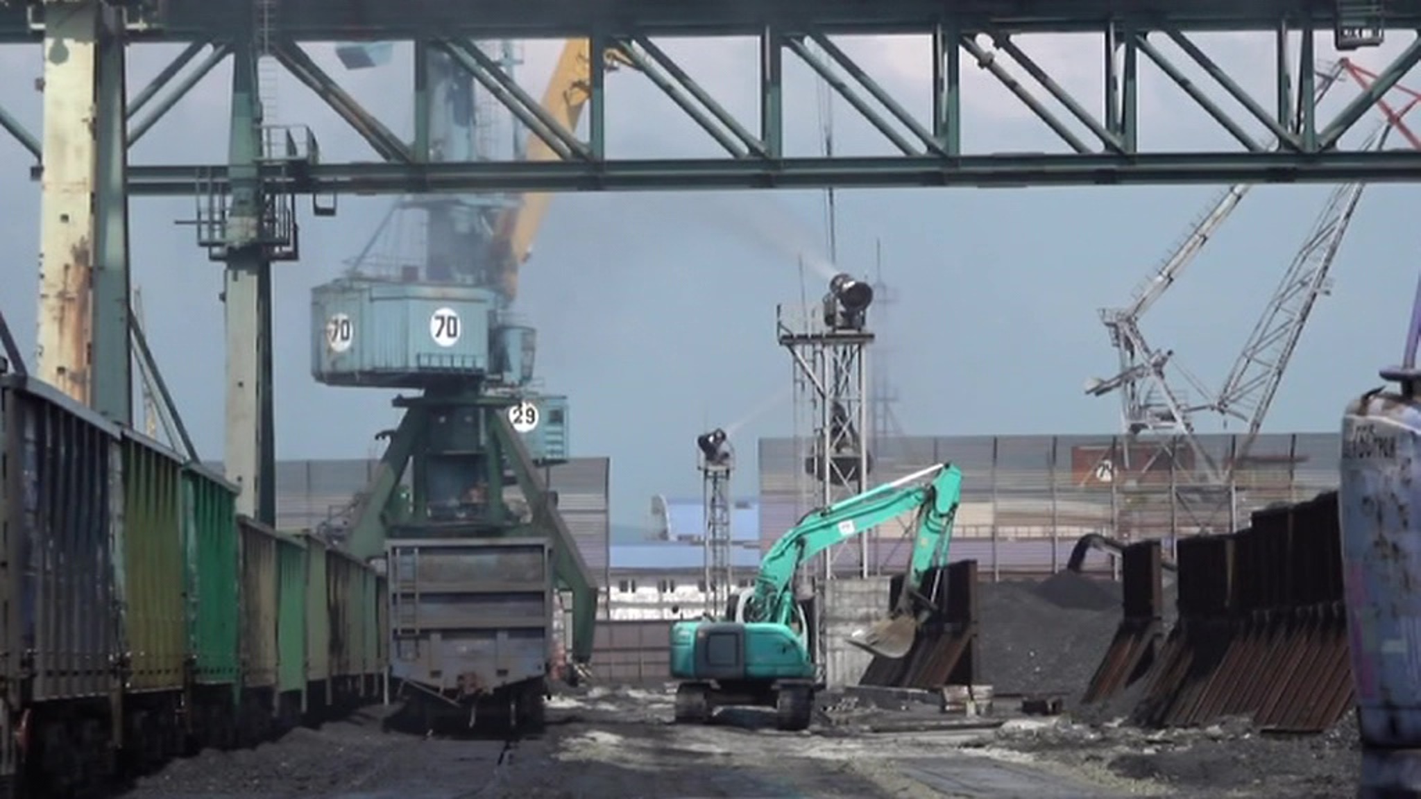 Морской торговый порт Находки проверили на экологичность