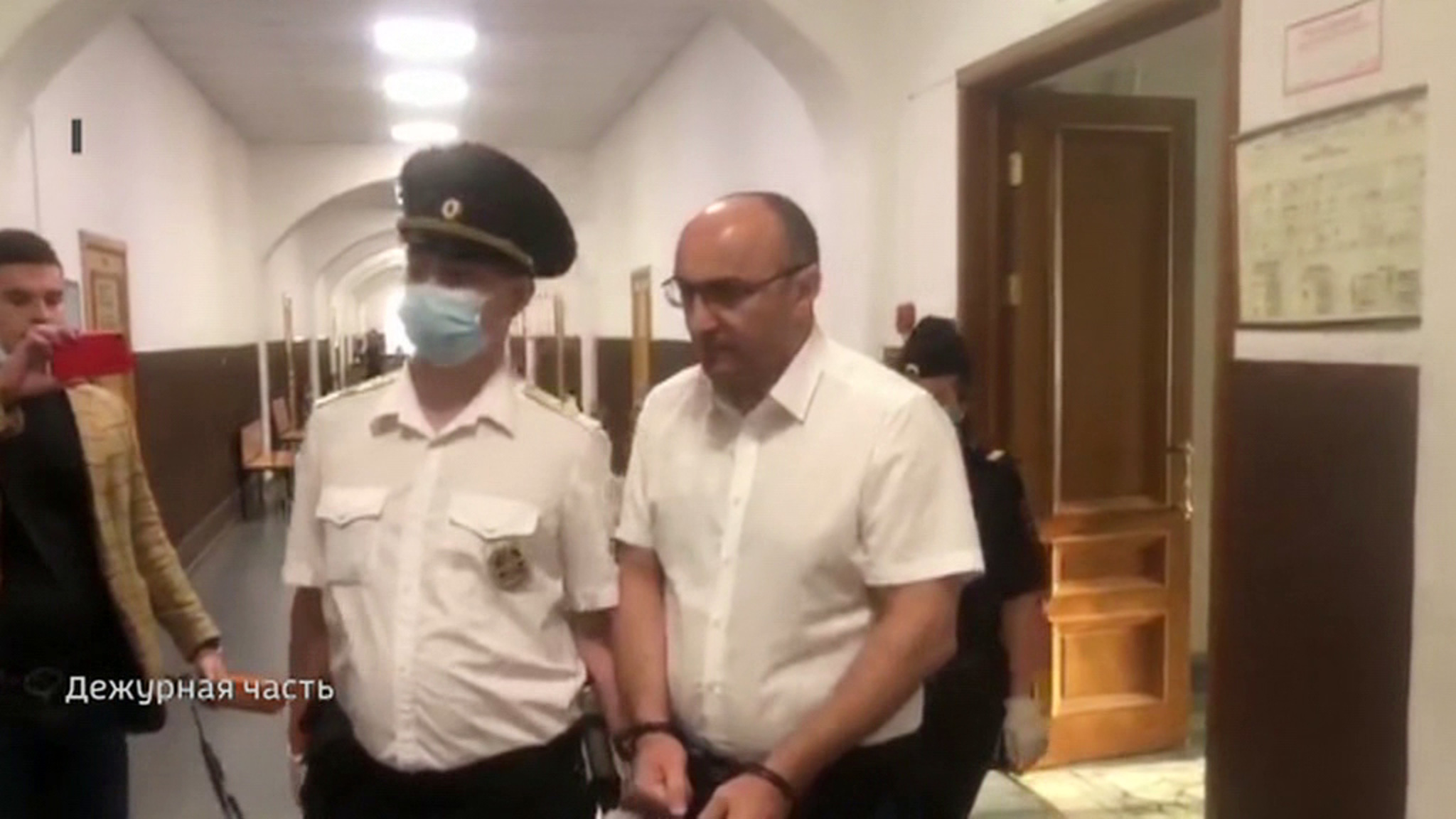 Следователя центрального аппарата СК задержали по подозрению во взятке