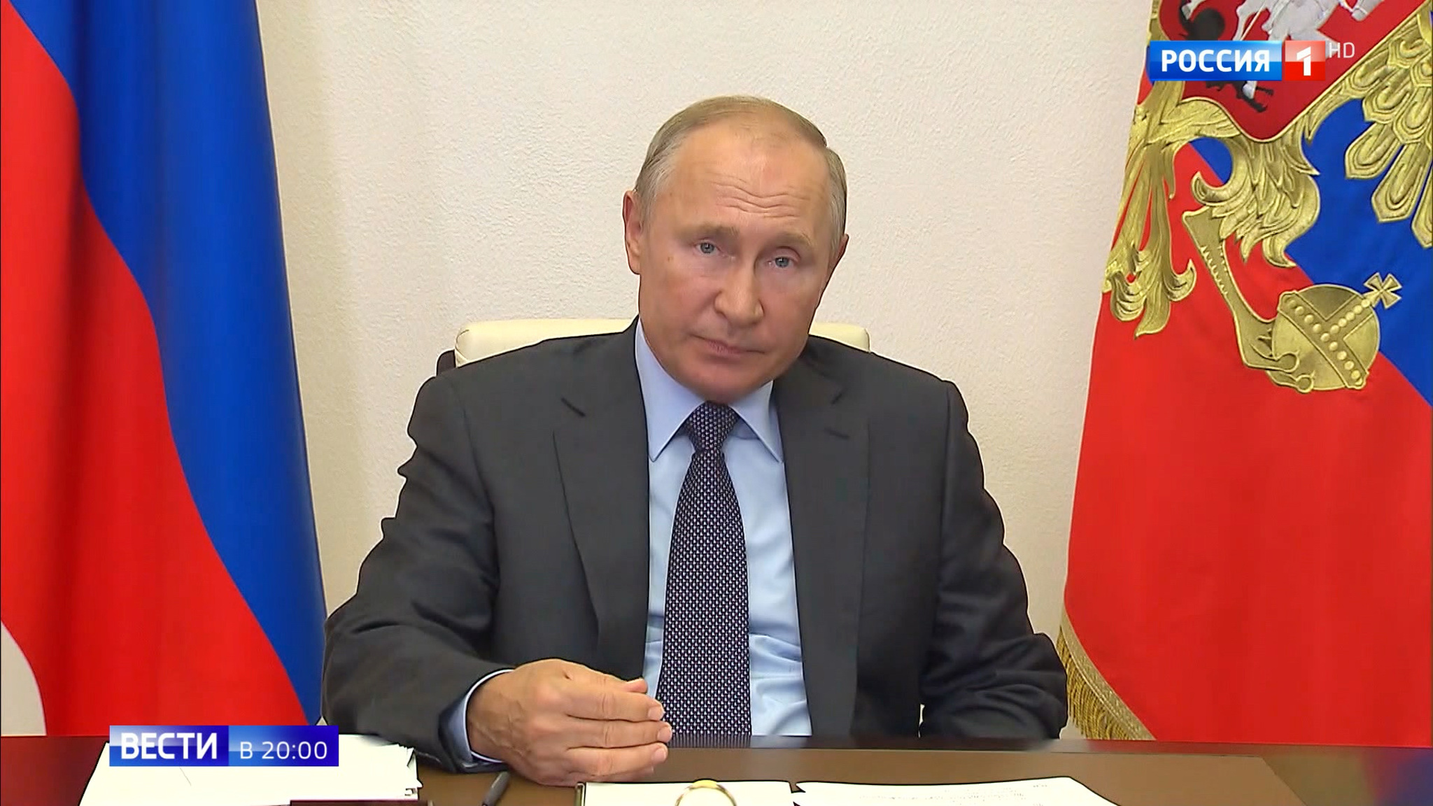 Падение ВВП меньше, чем в других странах: Путин поставил задачу восстановить занятость россиян