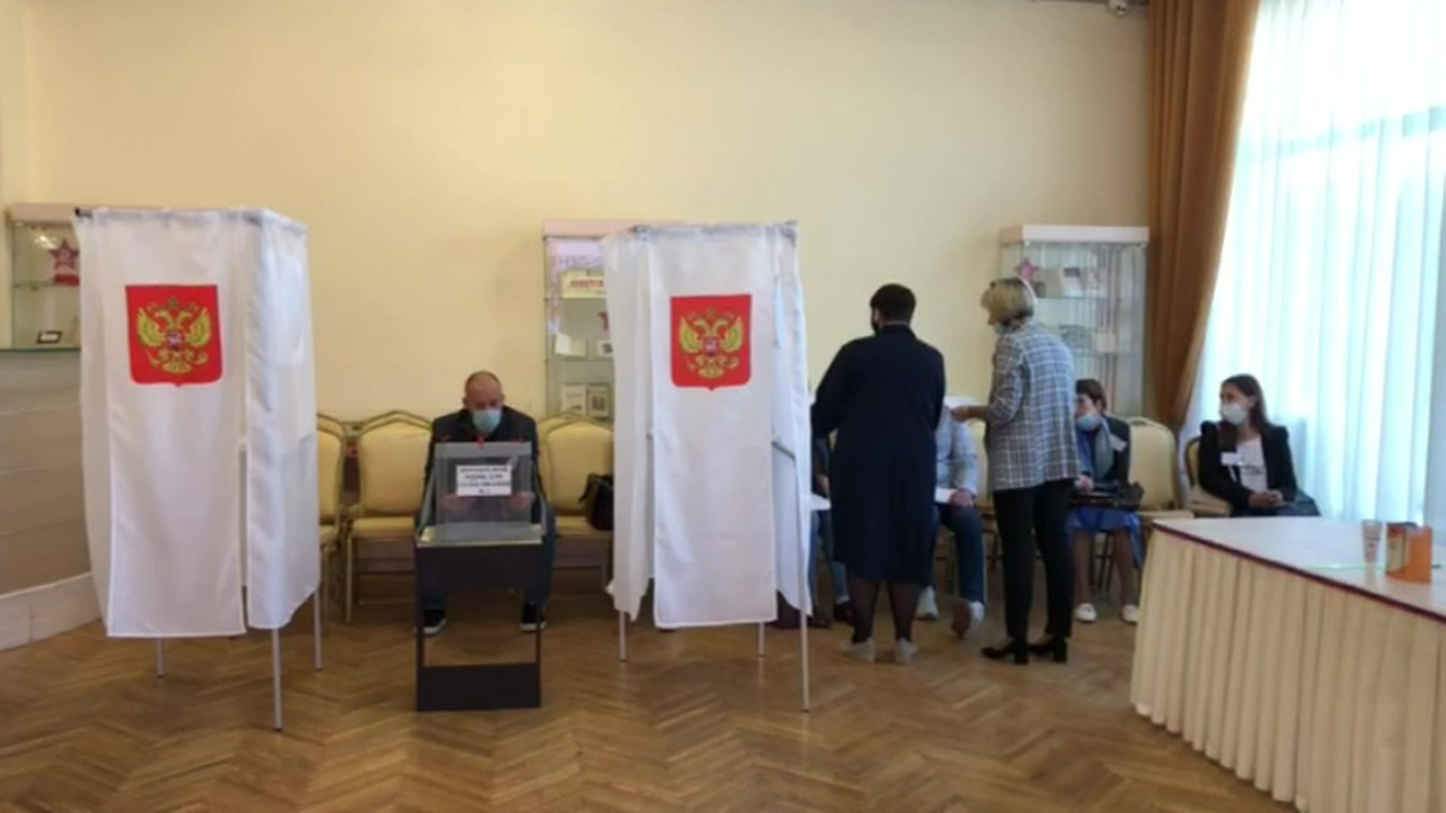 В Магадане началось голосование на выборах депутатов региональной думы